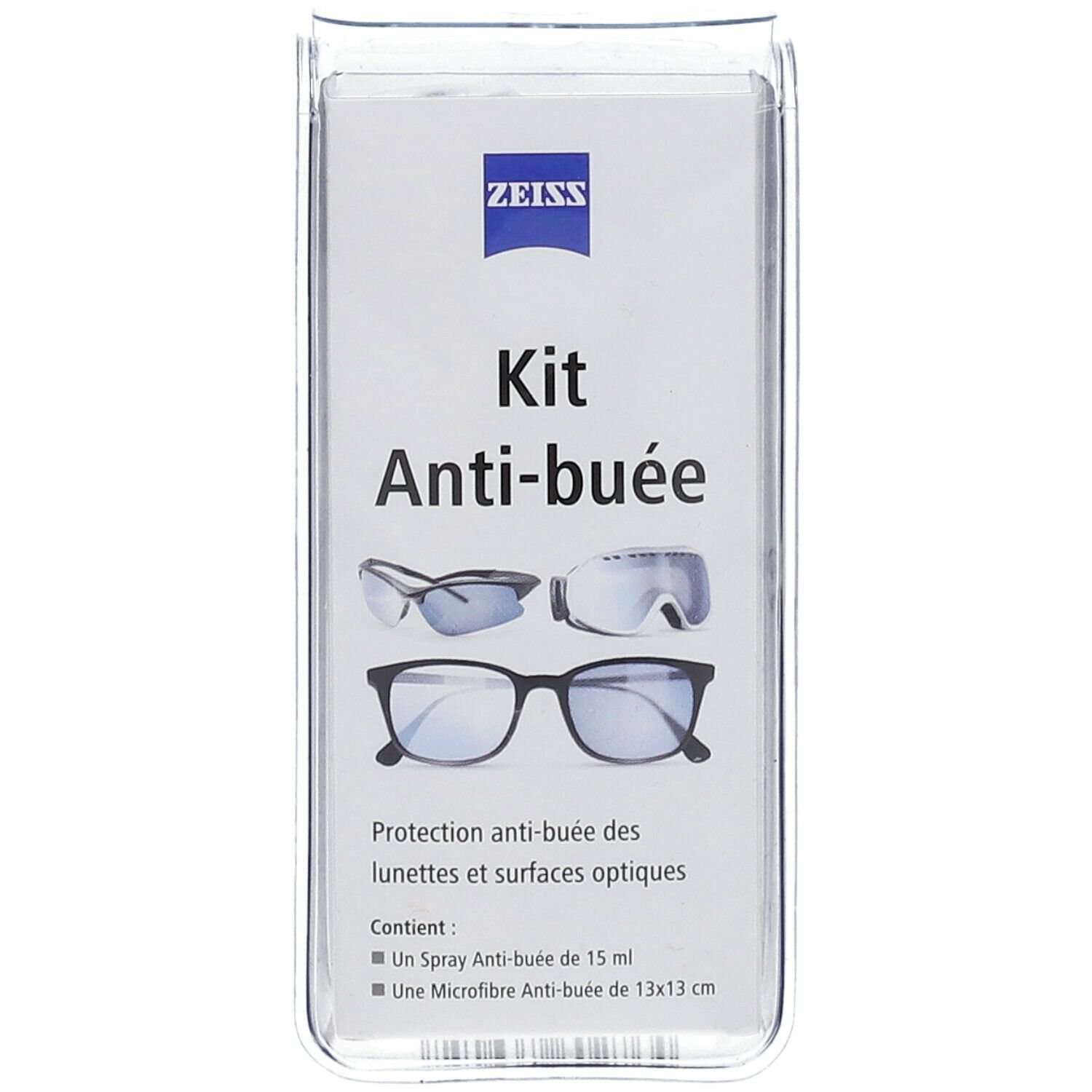 Kit anti-buée Zeiss dans un emballage transparent. Contient spray et chiffon microfibre. Texte: Kit Anti-buée.