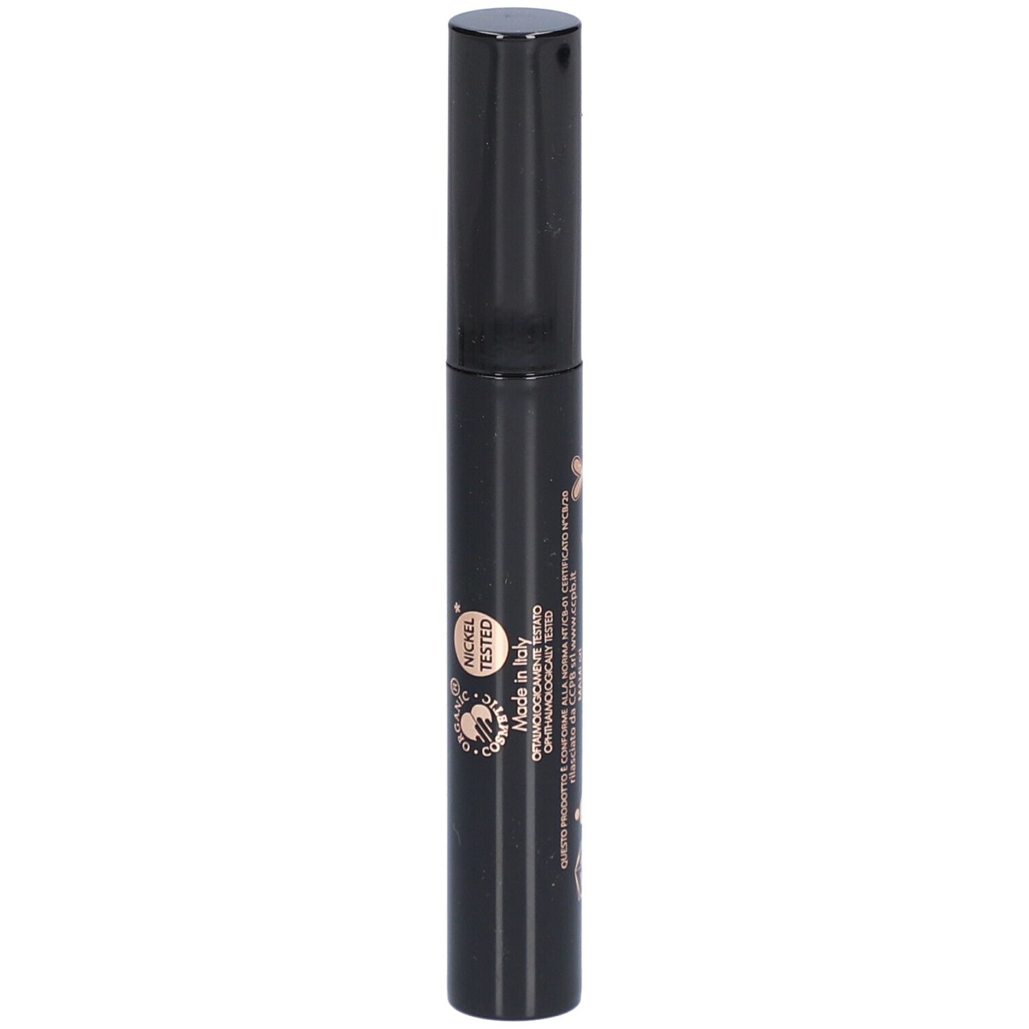 Tube de mascara noir avec étiquette. Inscription: Double Dream, Mascara Supreme, puroBIO cosmetics. Nickel Tested.