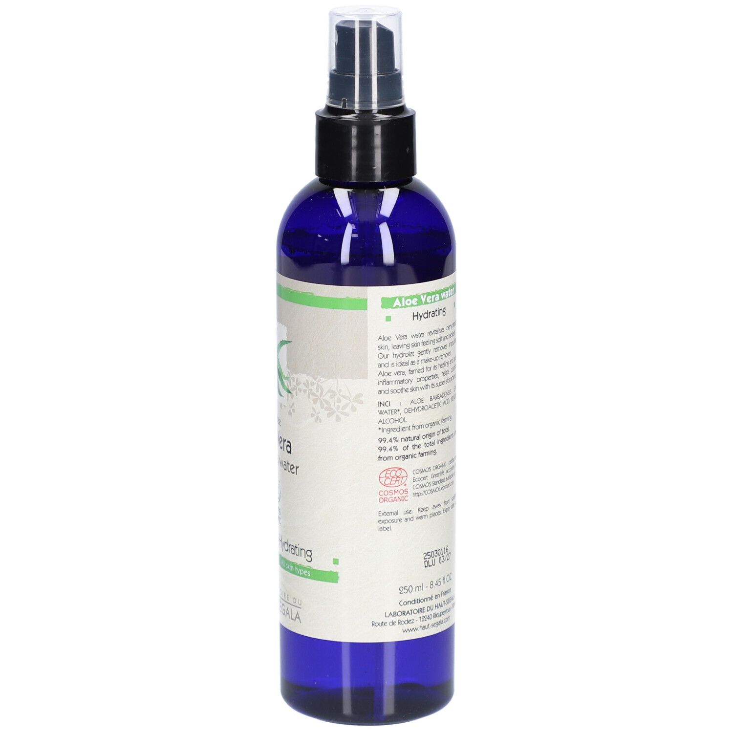 Dos du flacon bleu avec vaporisateur. Texte: Aloe Vera Water, Hydratante. 250 ml. Certification bio.