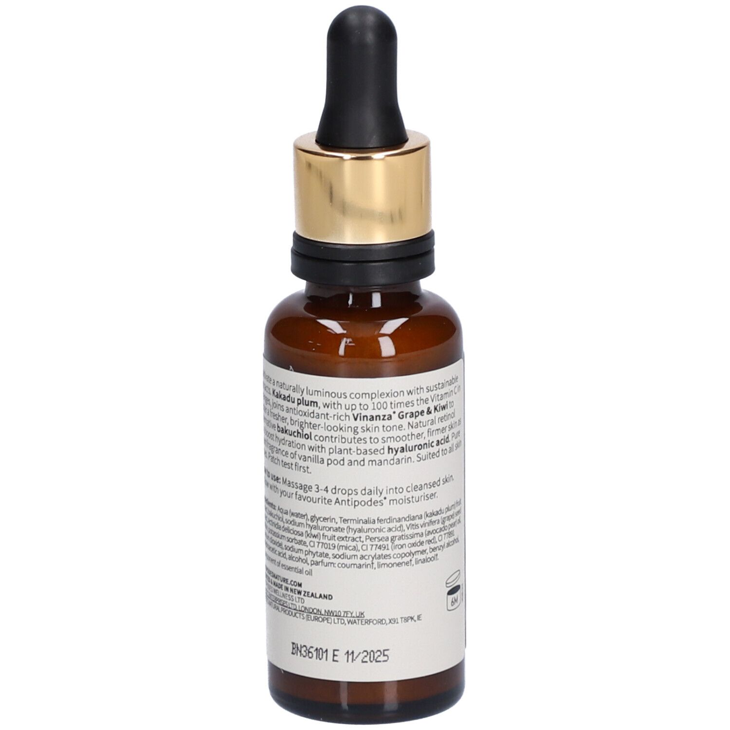 Braune Glasflasche mit Pipette. Aufschrift: Antipodes Glow Ritual Vitamin C Serum. Text auf der Rückseite.