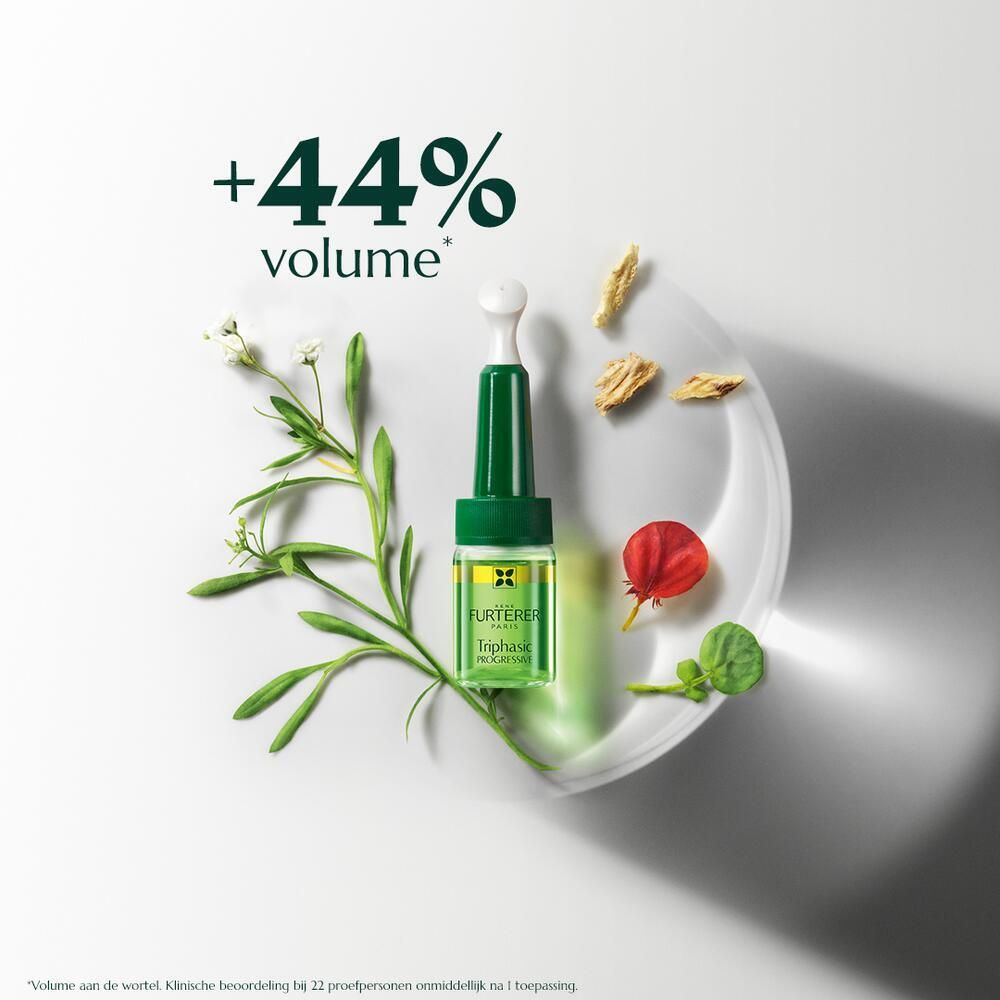 Flacon de produit avec plantes. Texte: +44% volume. Produit: Triphasic.