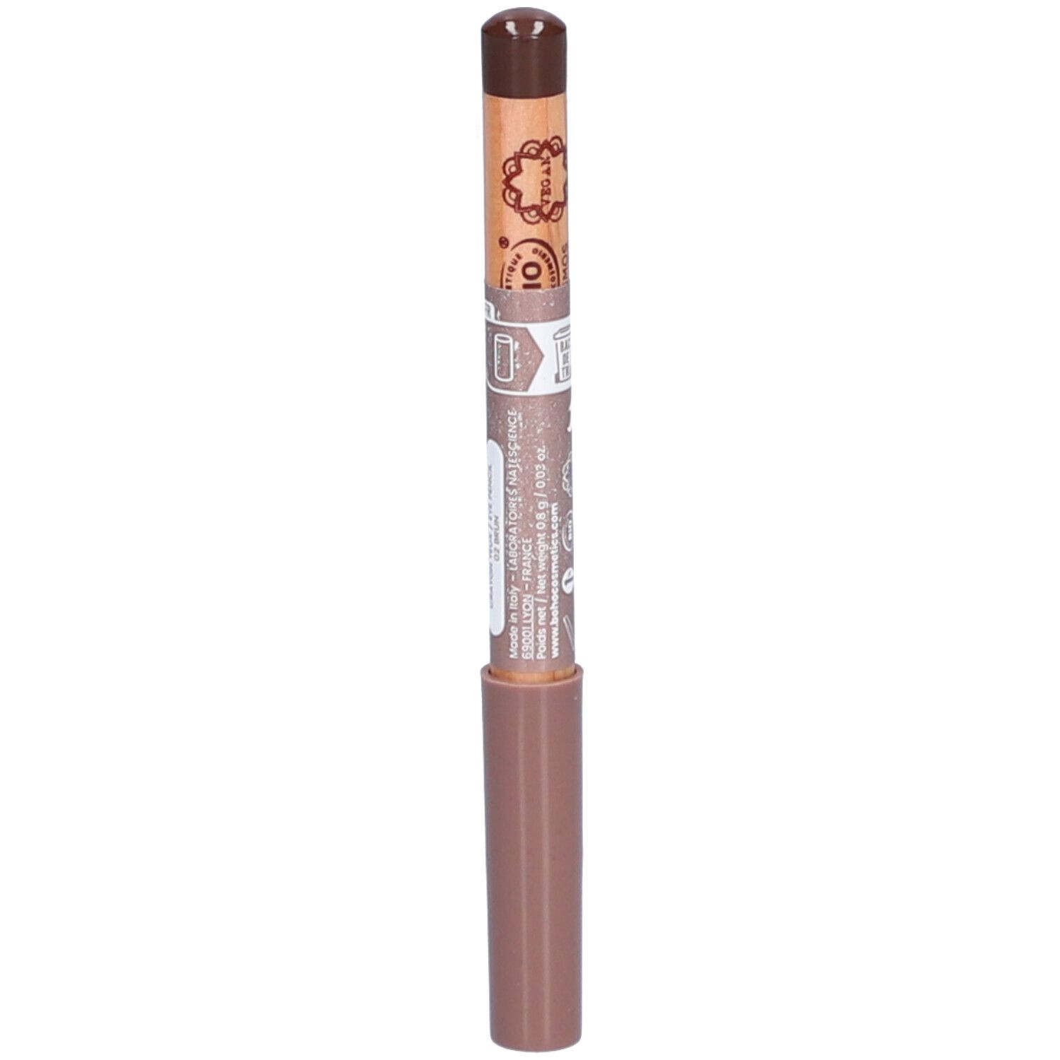 Crayon pour les yeux brun. Corps en bois avec pointe et applicateur bruns. Texte et code-barres.
