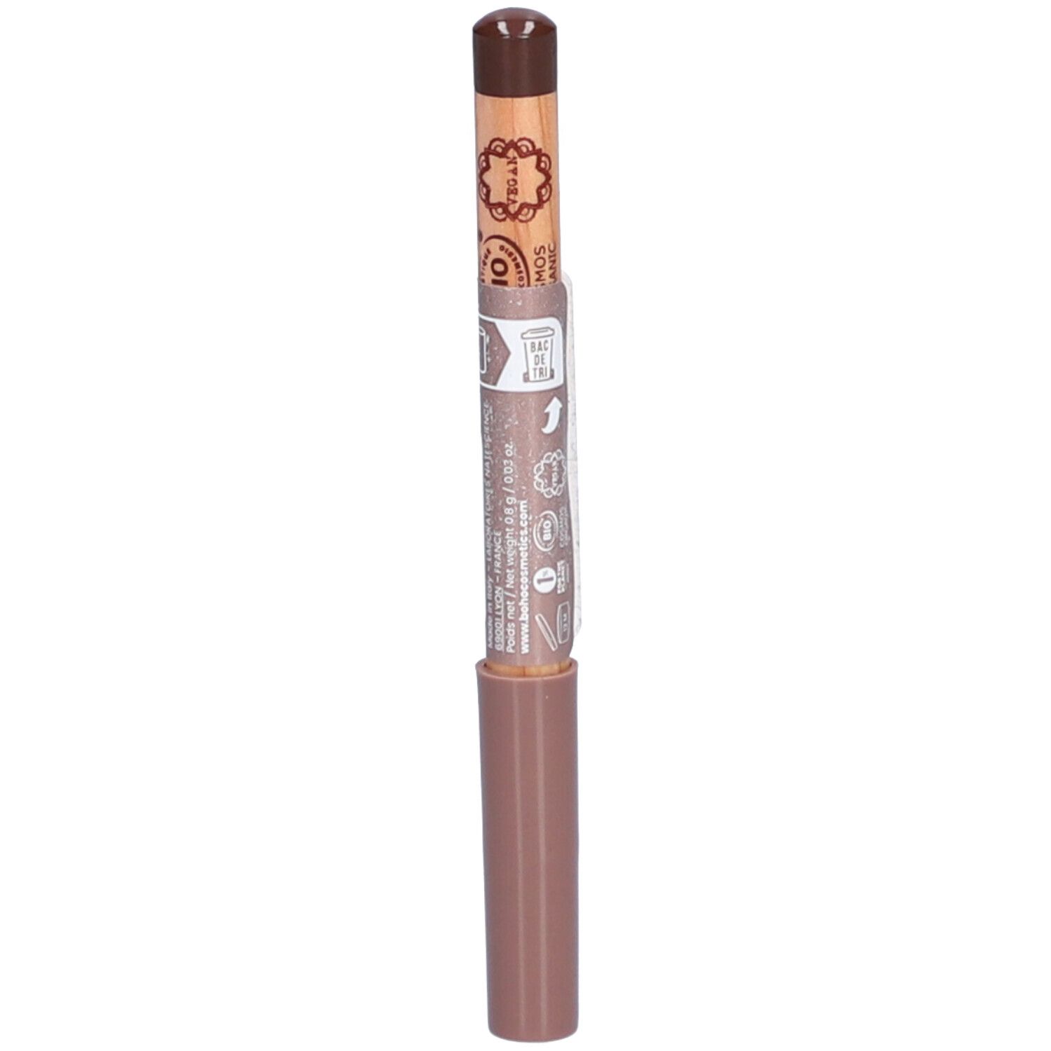 Crayon pour les yeux brun. Corps en bois avec pointe et applicateur bruns. Texte et code-barres.