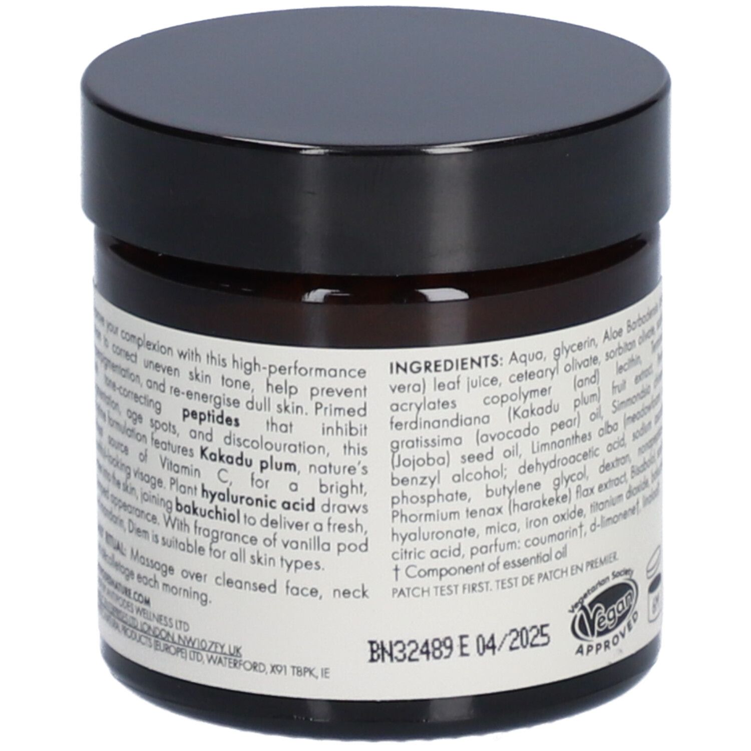 Rückseite der Creme-Dose. Zutatenliste und Vegan-Siegel. Aufschrift: Diem Vitamin C Pigment-Correcting Water Cream.