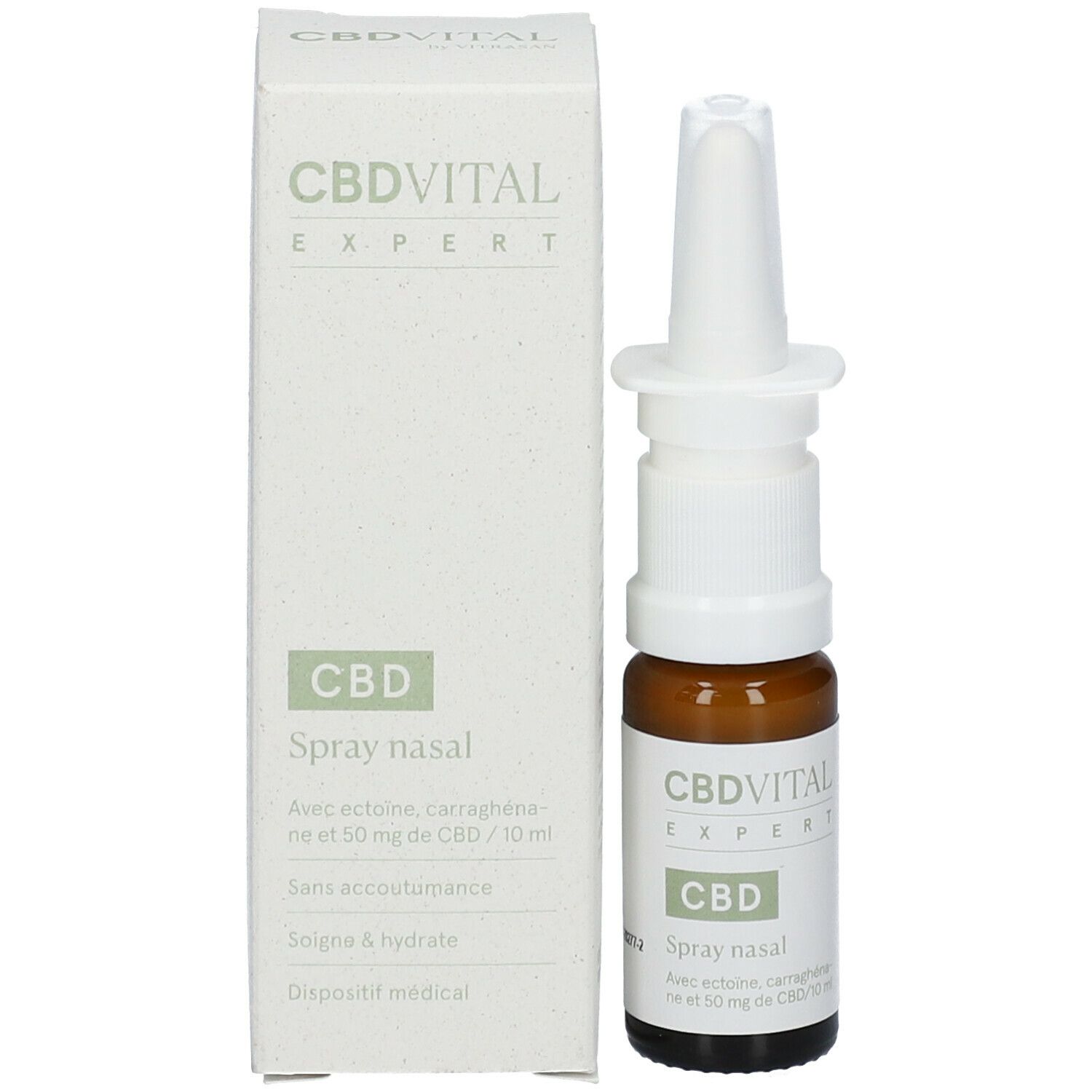 Emballage et flacon du produit. Boîte blanche et flacon brun avec pulvérisateur blanc. Inscription: CBD VITAL EXPERT.