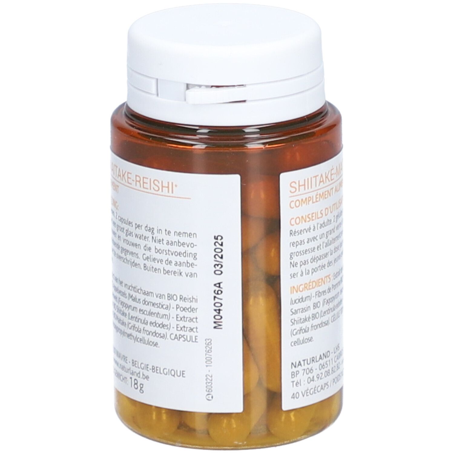 Braune Kapsel-Dose mit weißem Deckel. Aufschrift: Shiitake-Maitake-Reishi, Ergänzungsmittel. Verfallsdatum 03/2025. Inhalt: Kapseln.