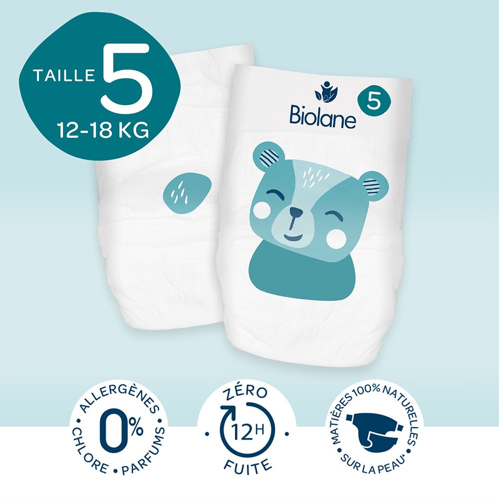 Deux couches-culottes Biolane Taille 5. Inscription : 0% allergènes, 12h protection, 100% matières naturelles. Avec illustration d'ours.