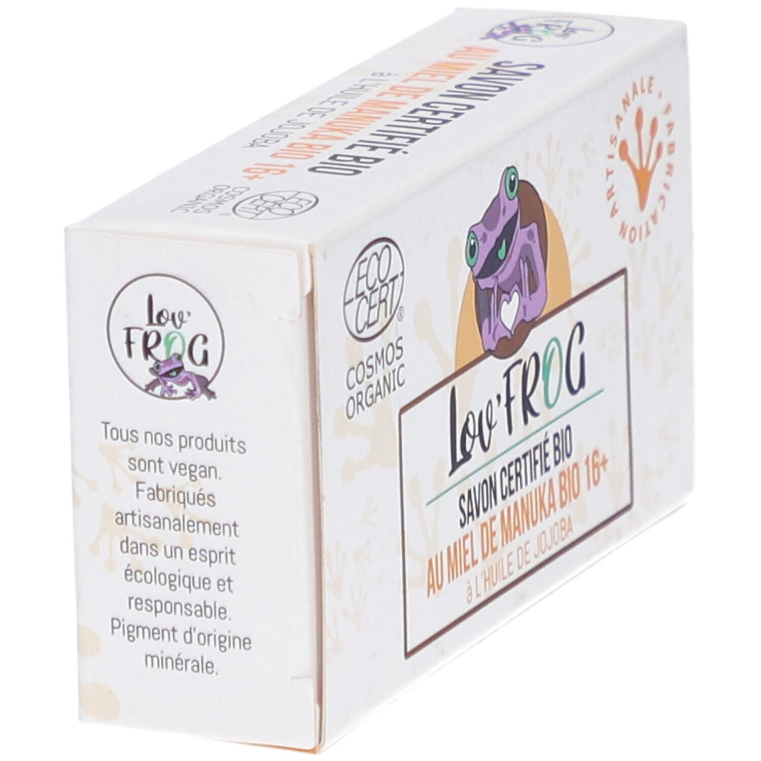 Vue oblique de l'emballage du savon. Logo et texte: Savon Certifié Bio au Miel de Manuka Bio 16+. Logo ECOCERT.