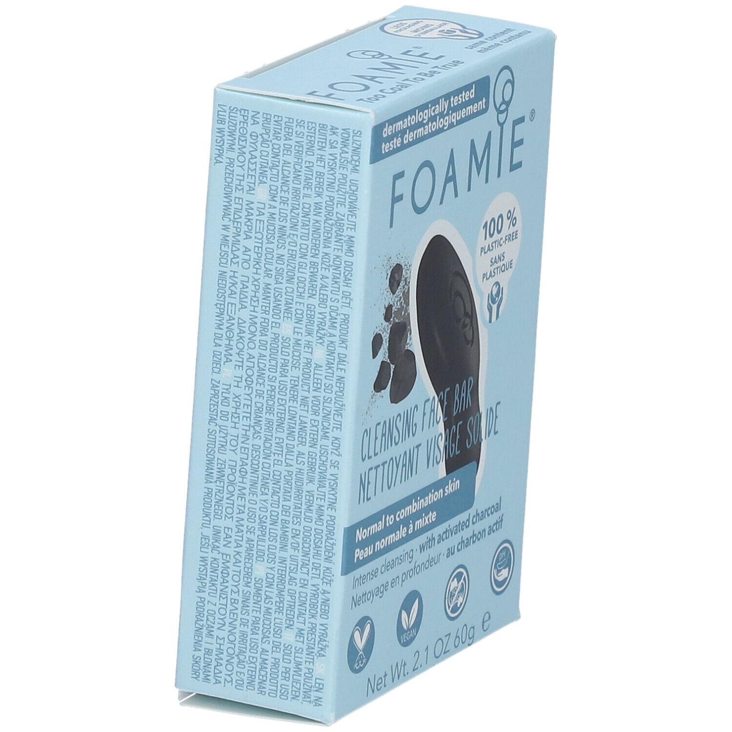 Schuine doos FOAMIE gezichtsreiniger. Lichtblauw met productinfo. Zwarte zeep zichtbaar. 'Too Coal To Be Cool'. 100% plasticvrij.