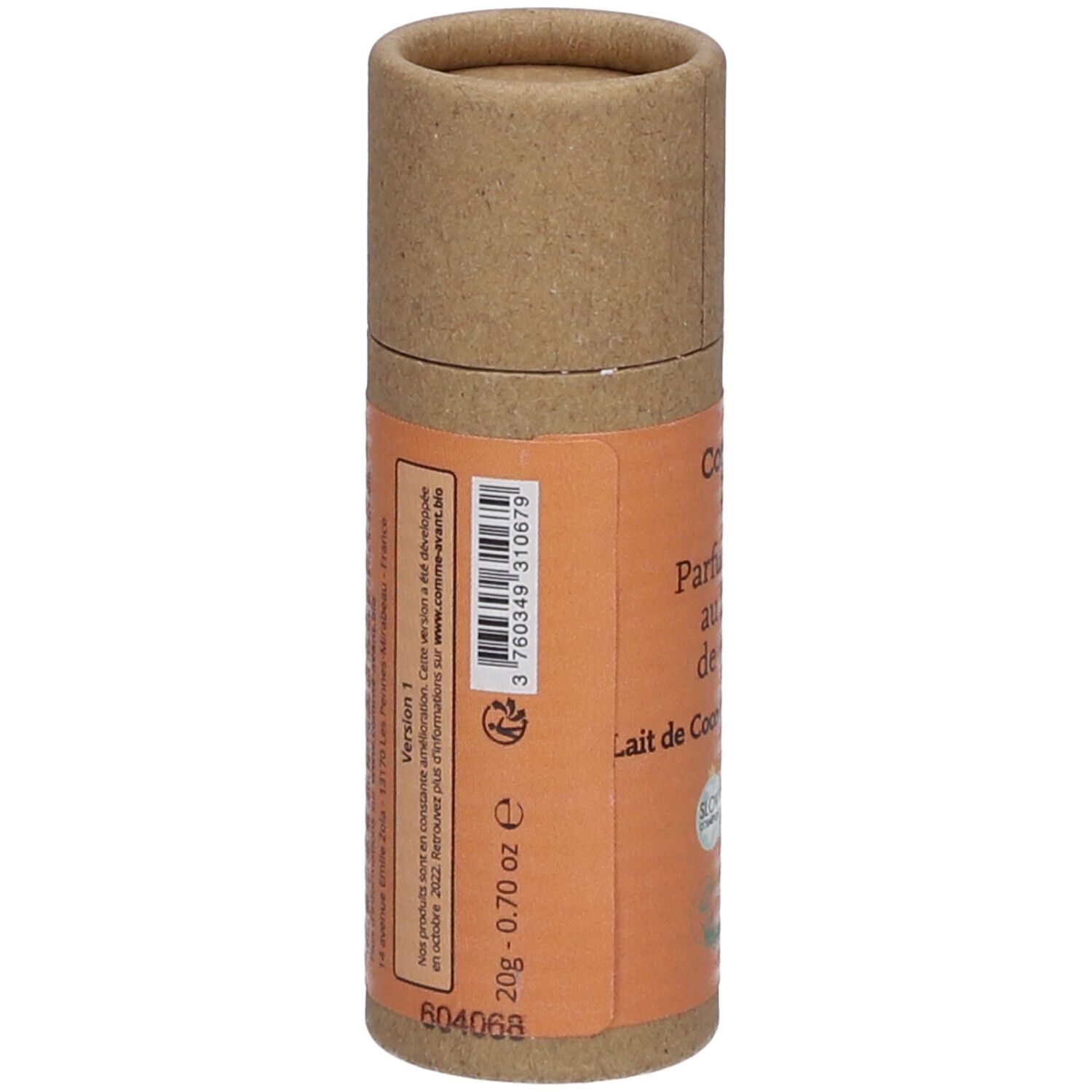 Zylindrische Verpackung, Rückseite. Aufschrift: Comme Avant, Parfum solide au beurre de Kokum, Lait de Coco & Fleur d'Oranger. 20g - 0.70 oz.