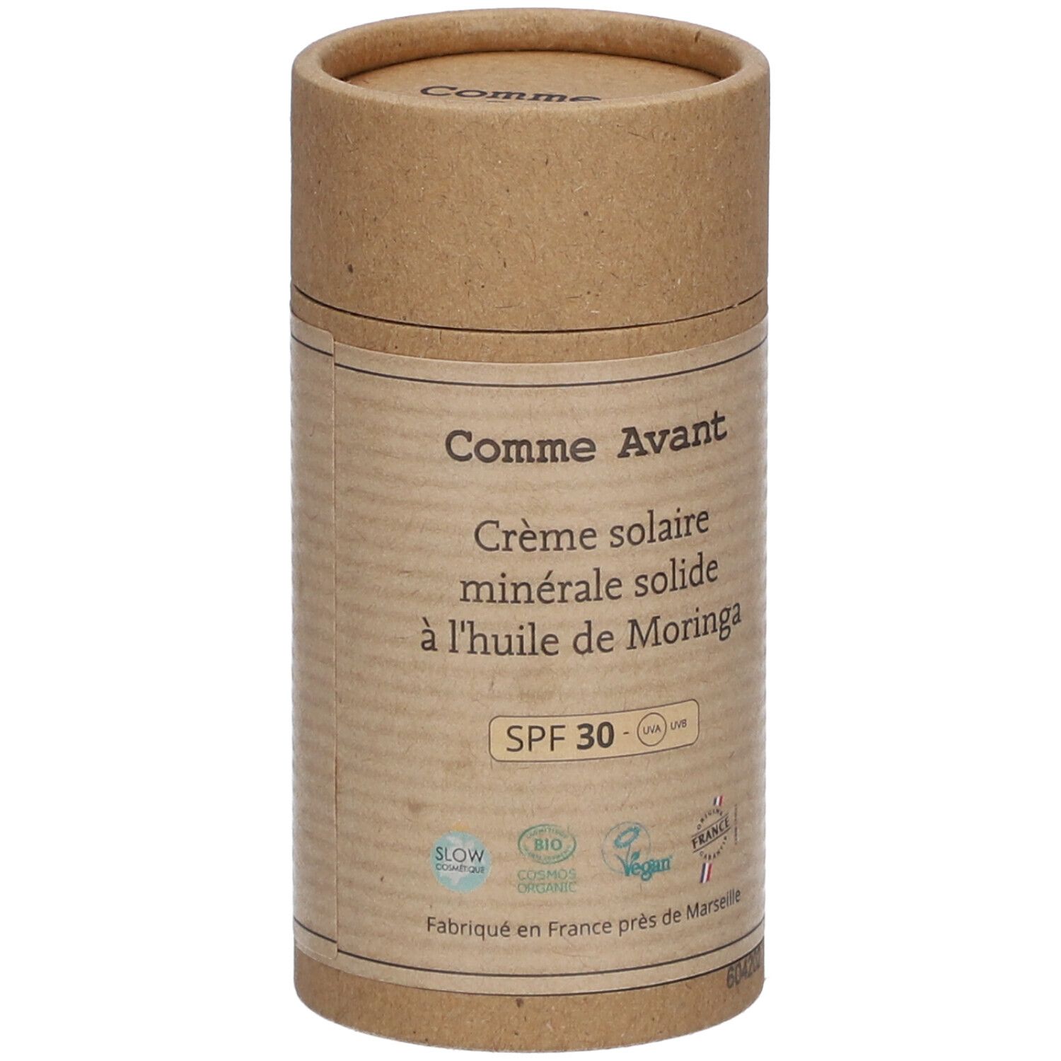 Zylindrische Verpackung. Aufschrift: Comme Avant, Crème solaire minérale solide à l'huile de Moringa, SPF 30. Mit Bio-Siegeln.