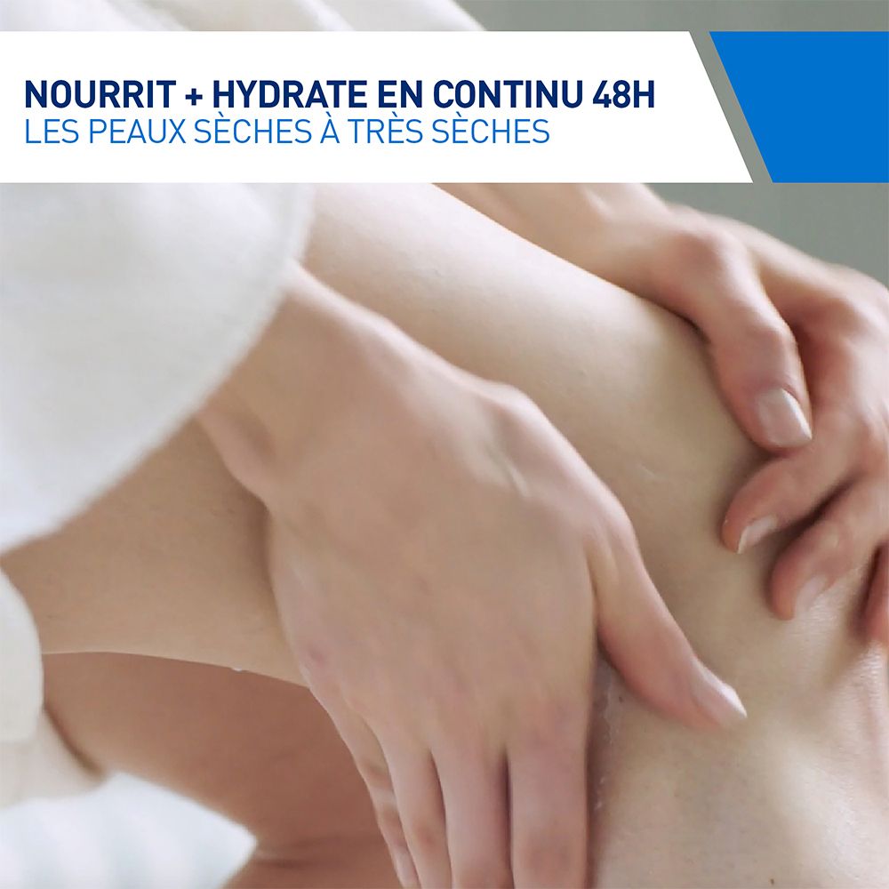 Mains appliquant de la crème sur les jambes. Texte: NOURRIT + HYDRATE EN CONTINU 48H LES PEAUX SÈCHES À TRÈS SÈCHES.