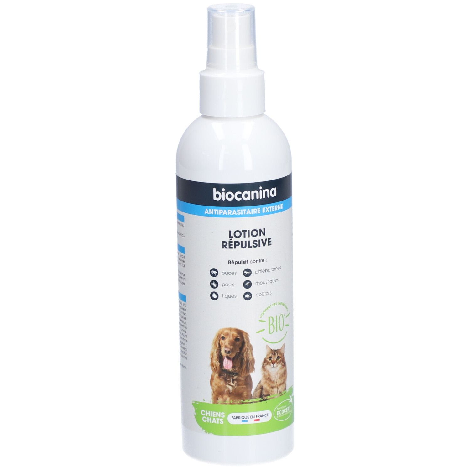 Flacon spray blanc avec étiquette. Inscription: Biocanina, Lotion Répulsive. Illustration chien et chat.