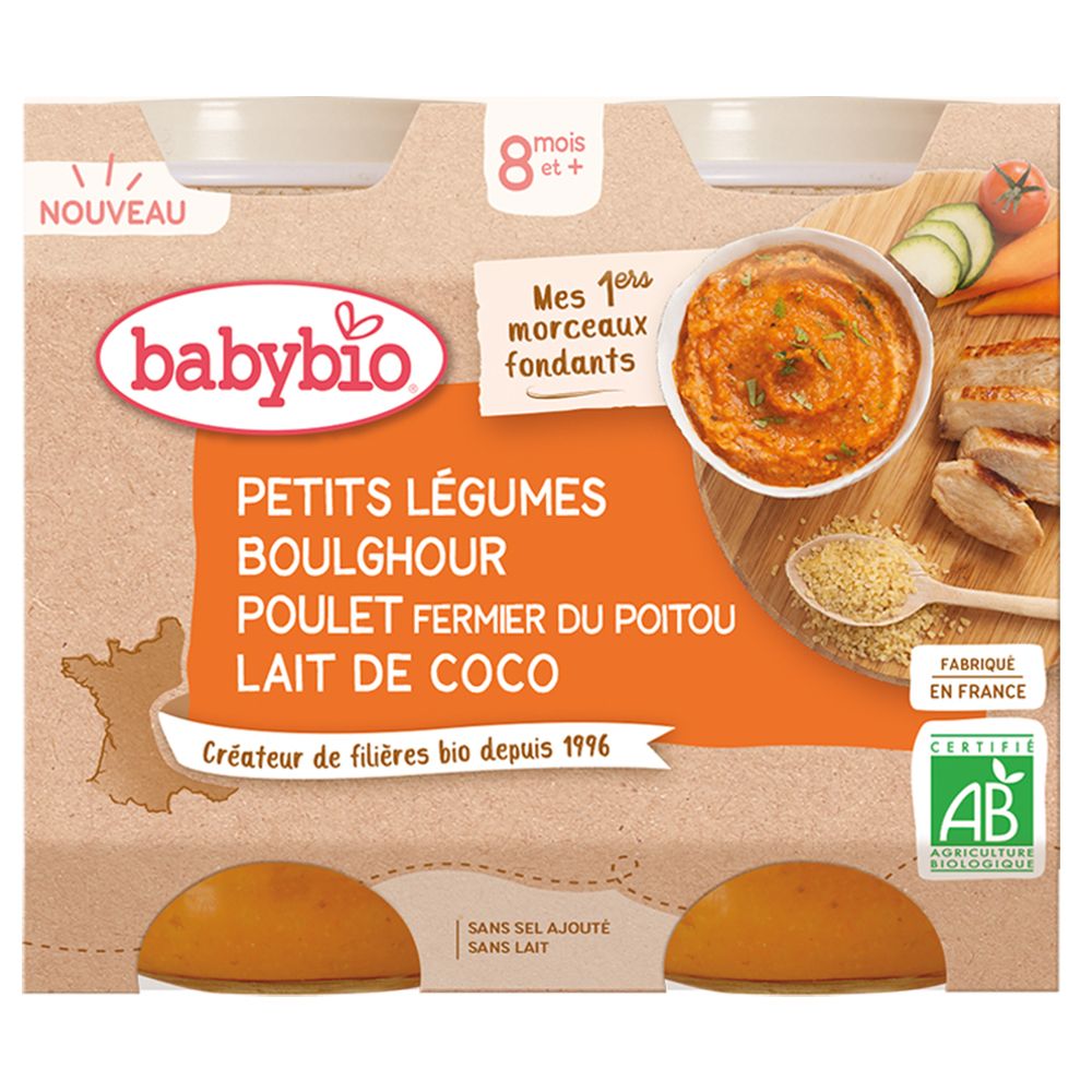 Verpackung mit vier Babybio-Gläsern. Aufschrift: PETITS LÉGUMES BOULGHOUR POULET FERMIER DU POITOU LAIT DE COCO. AB-Zertifizierung.