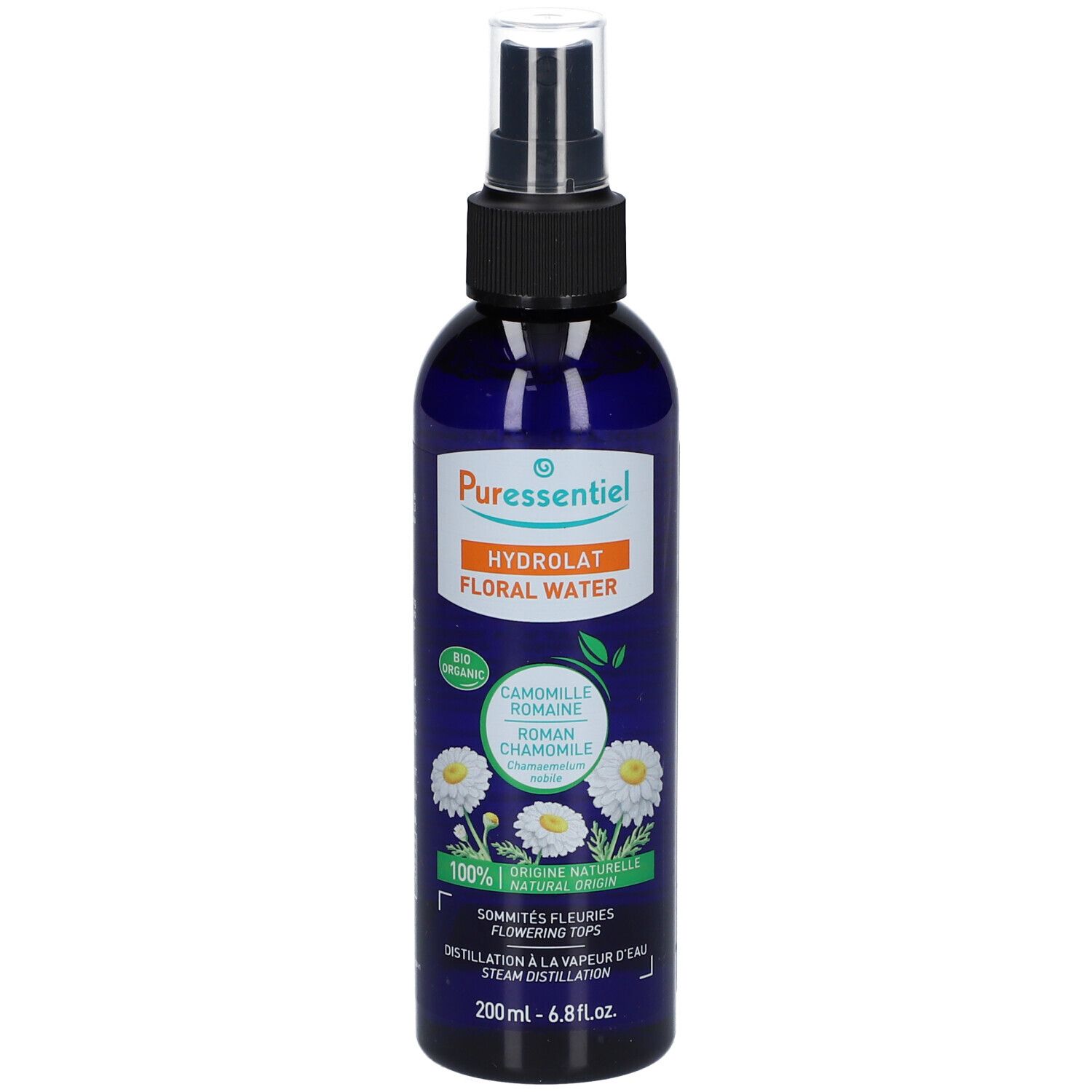 Blauwe Flasche mit Sprühkopf. Etikett mit Produktnamen und Kamillenblüten. BIO-Zertifizierung.