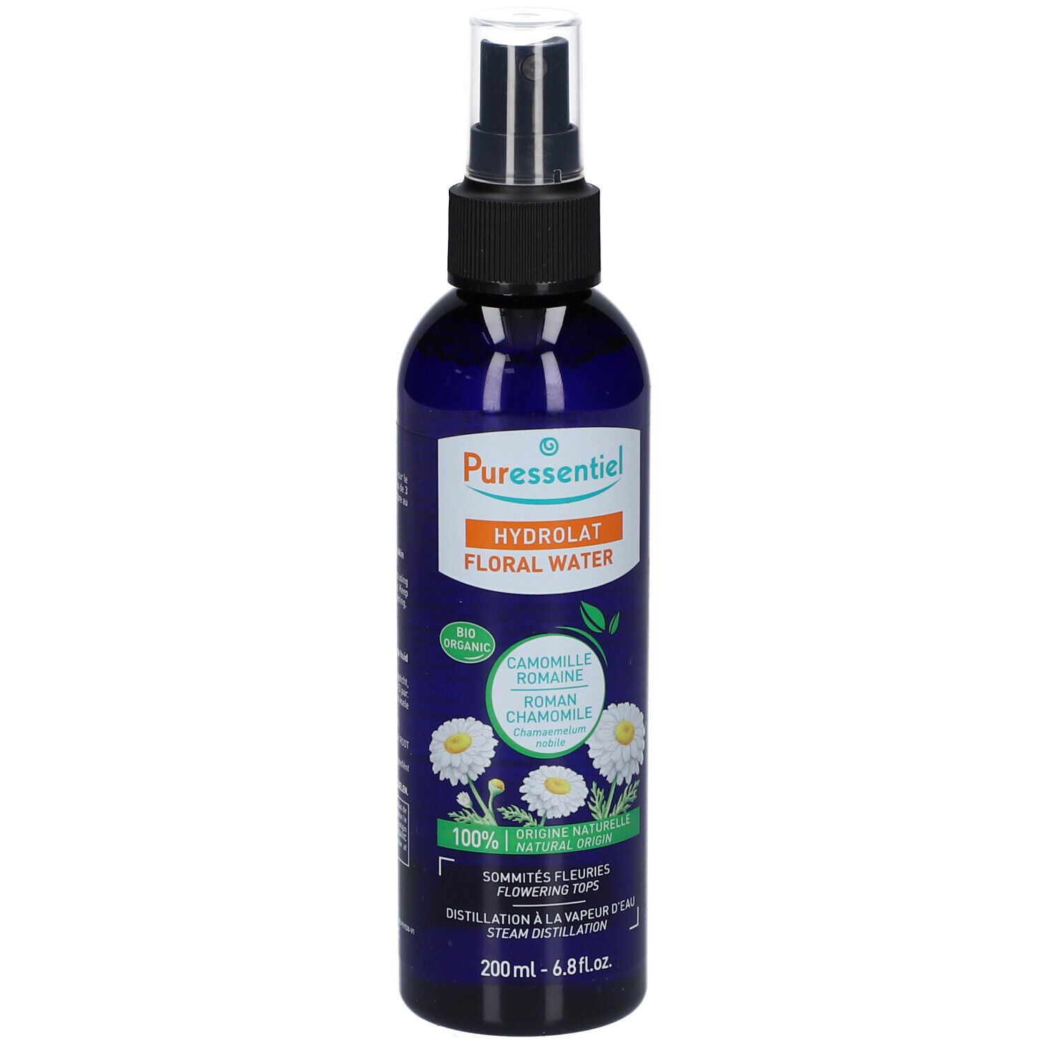 Blaue Flasche mit Sprühkopf. Etikett mit Produktnamen und Kamillenblüten. BIO-Zertifizierung.