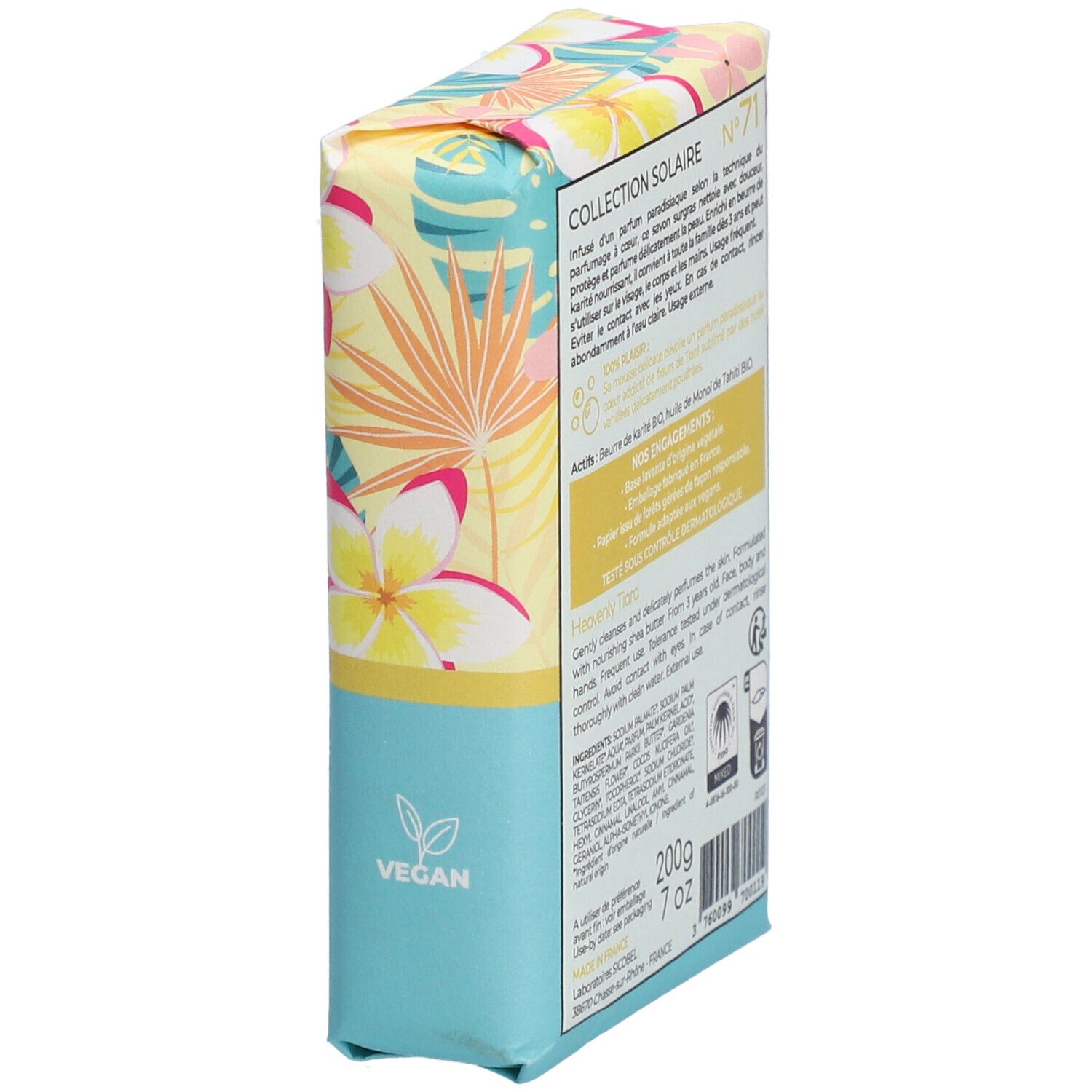 Schräg gestellte Seife, Rückseite. Text: COLLECTION SOLAIRE, Inhaltsstoffe, Vegan-Siegel, 200g, 7 oz.