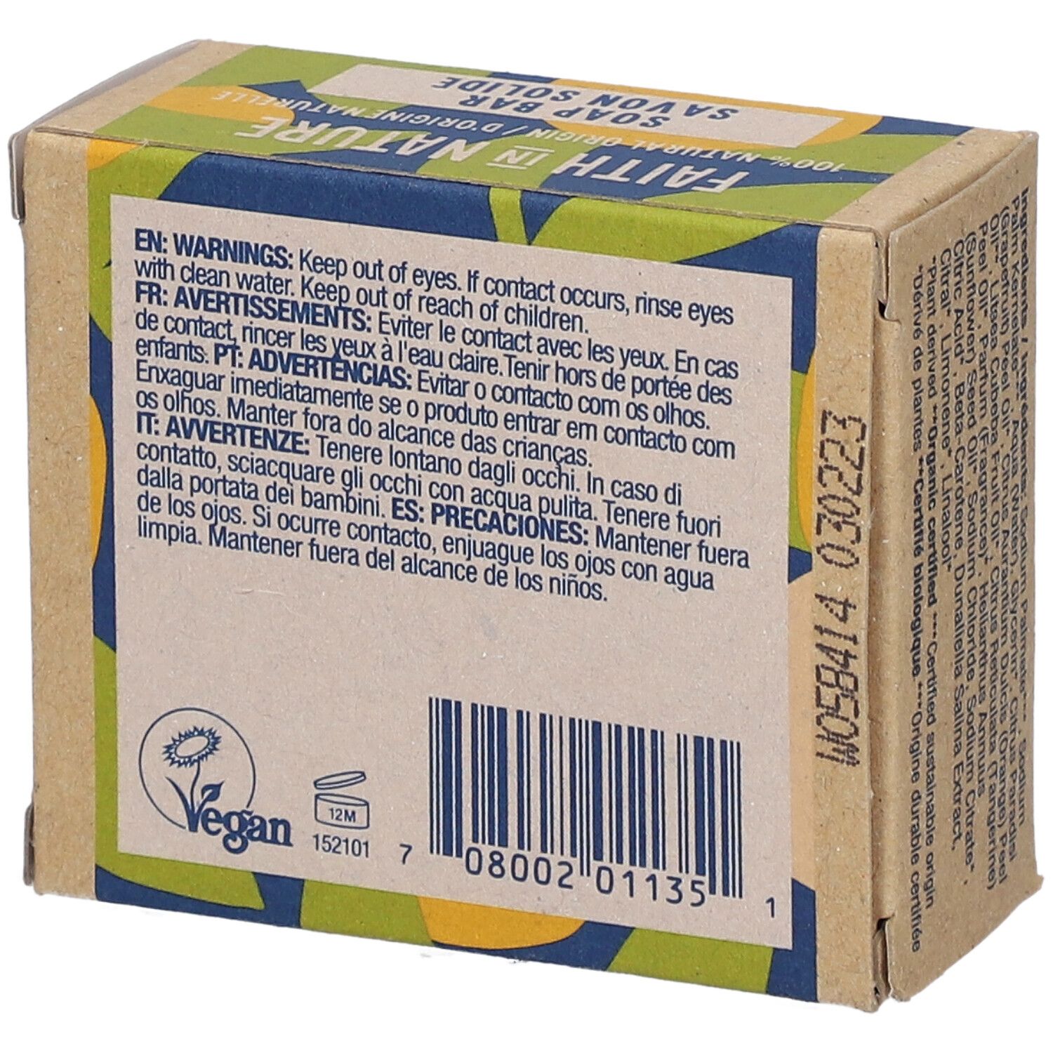 Kartonnen verpakking met waarschuwingen en barcode. Opschrift: FAITH IN NATURE, grapefruit, savon solide. Vegan-logo.