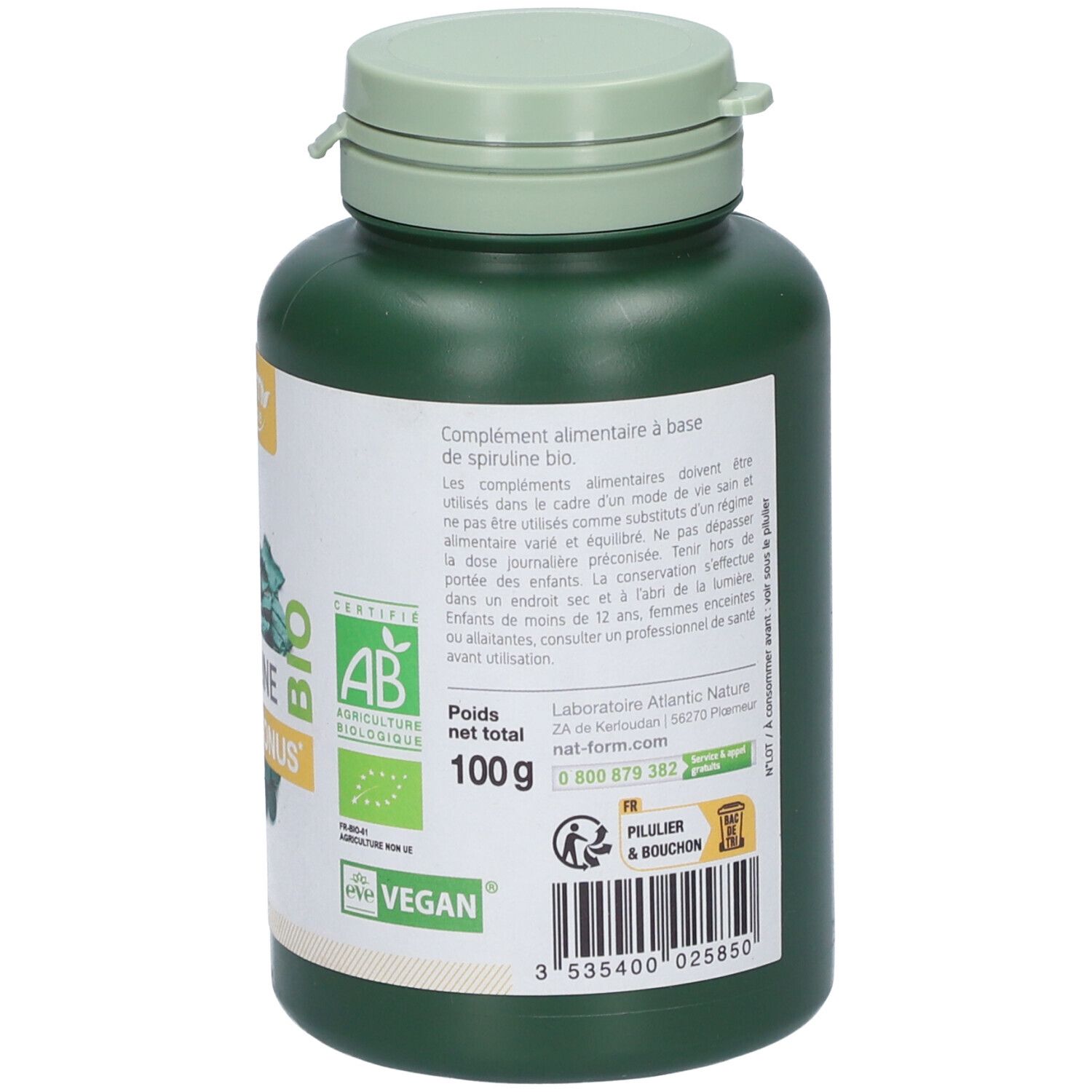Rückseite der grünen Flasche mit Text. Enthält Informationen, Zertifizierungen und Gewichtsangabe: 100g.
