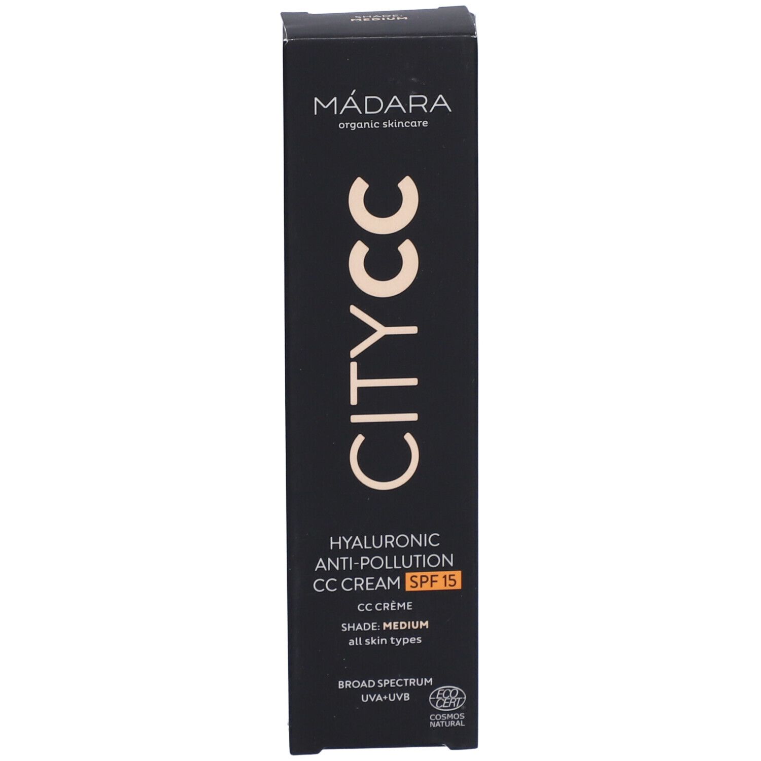 Schwarze Schachtel. Aufschrift: Mádara CITY CC, Hyaluronsäure Anti-Pollution CC Creme SPF 15, Shade Medium. Mit Logo.