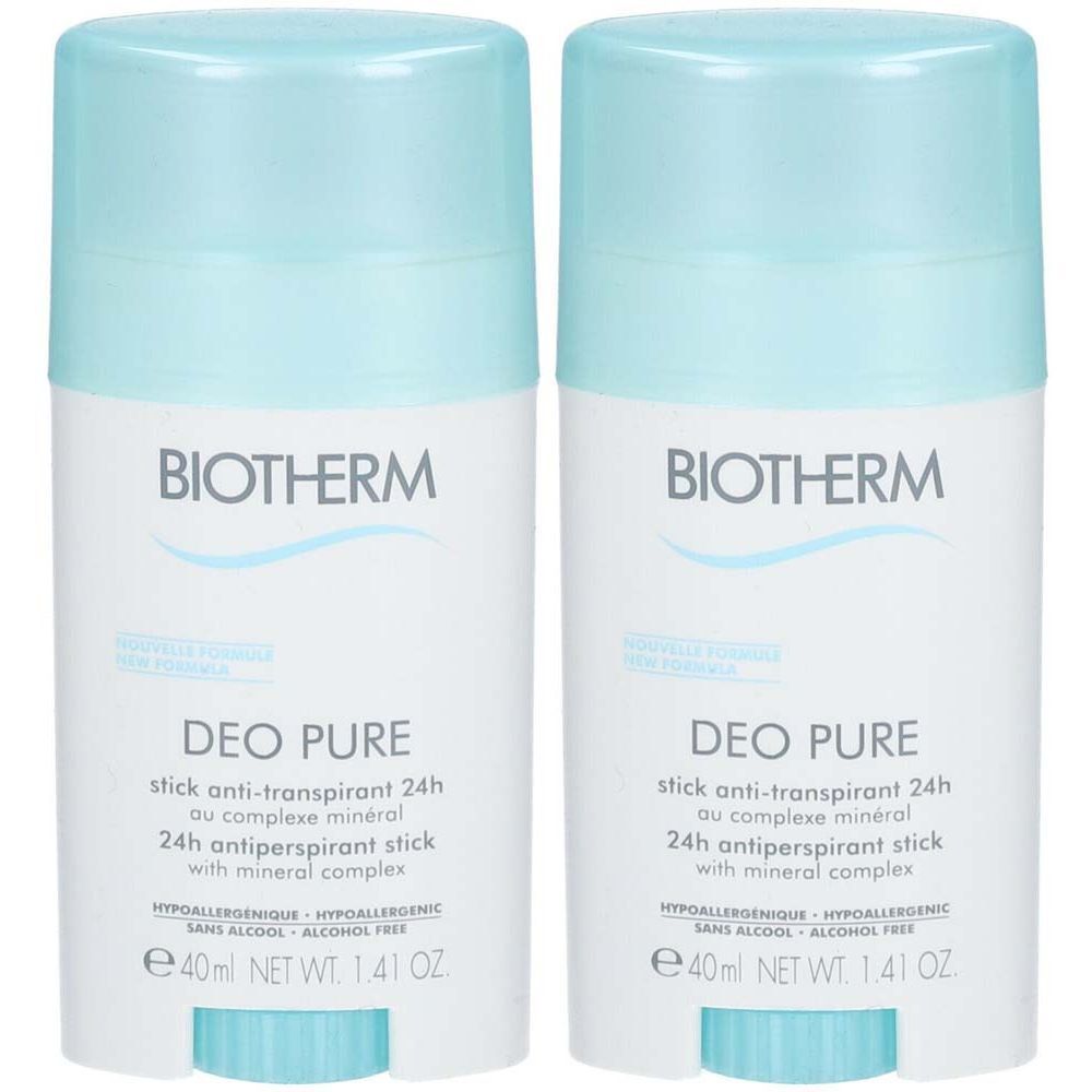 Deux sticks déodorants Biotherm. Récipient blanc avec couvercle bleu clair. Inscription: Deo Pure, anti-transpirant 24h, avec complexe minéral.