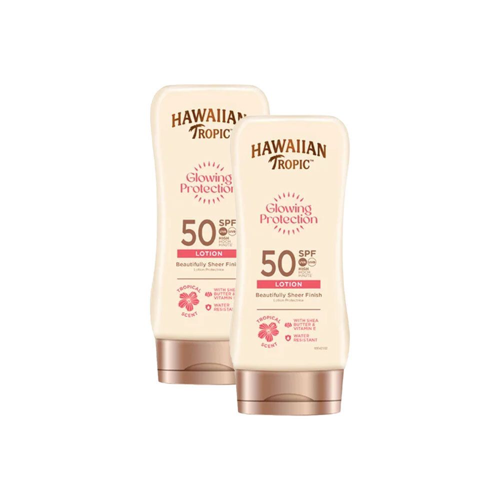 Zwei Flaschen Sonnenschutzlotion. Aufschrift: Hawaiian Tropic, Glowing Protection, SPF 50, Lotion.