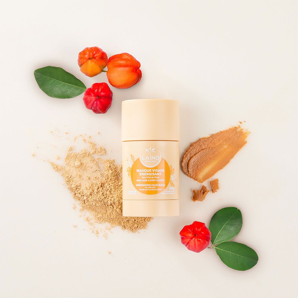 Produkt und Zutaten auf weißem Hintergrund. Gelbe Maske, braune Maske, Blätter und Früchte.