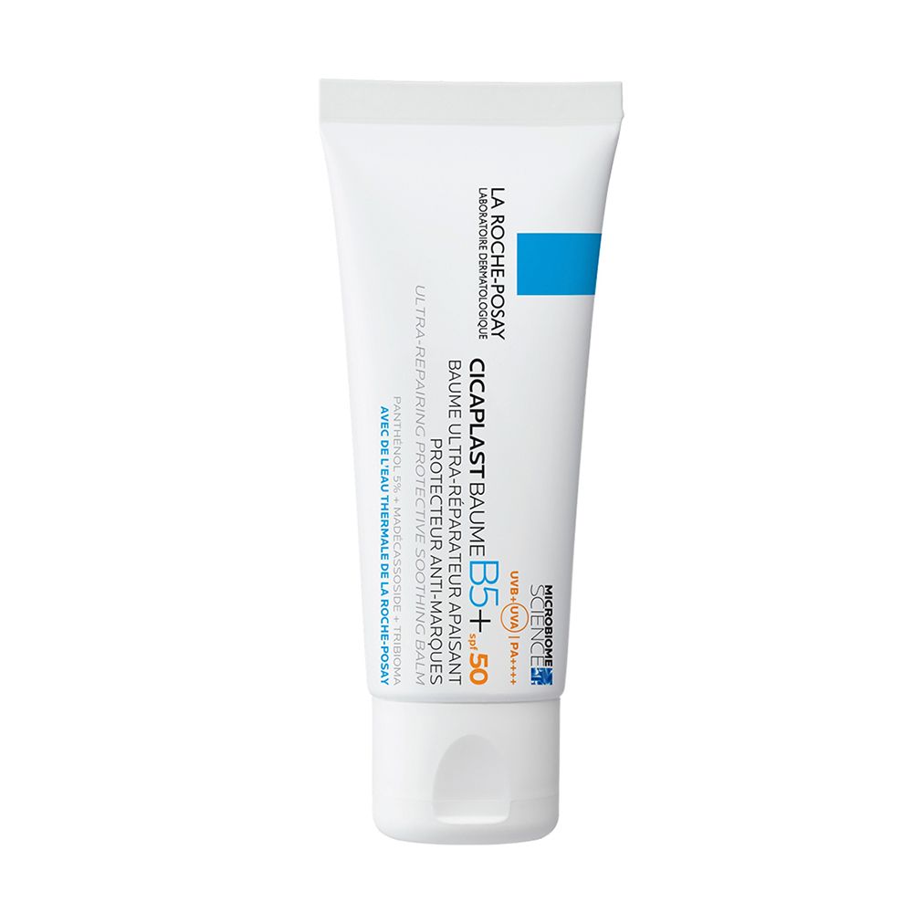 Tube blanc avec marquage bleu. Texte: La Roche-Posay, Cicaplast Baume B5+ SPF50. Protection UV.