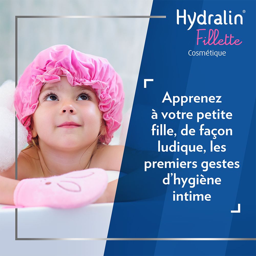Fille dans baignoire avec bonnet et gant roses. Texte: Apprenez à votre petite fille... d'hygiène intime.