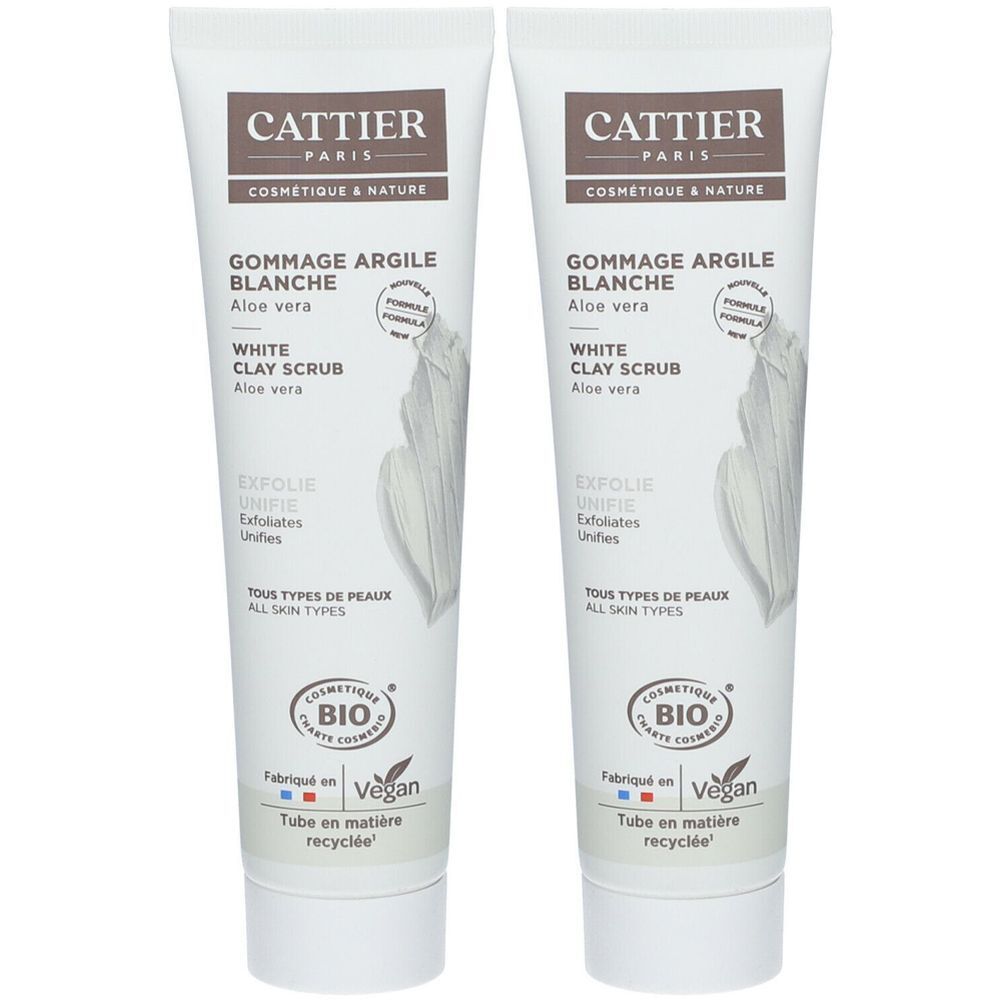 Deux tubes de gommage à l'argile blanche. Inscriptions: CATTIER PARIS, Gommage Argile Blanche, White Clay Scrub, certification Bio, Vegan.