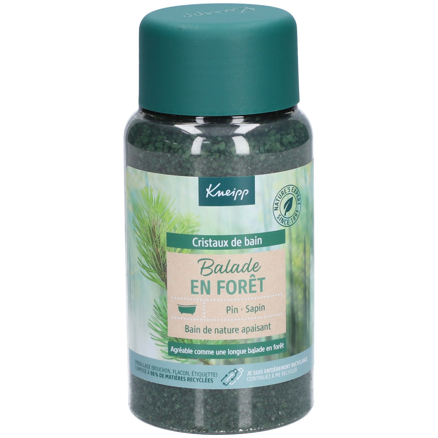 Grünes Badesalz in einer transparenten Flasche mit grünem Deckel. Aufschrift: Kneipp, Balade en Forêt, Pin-Sapin.