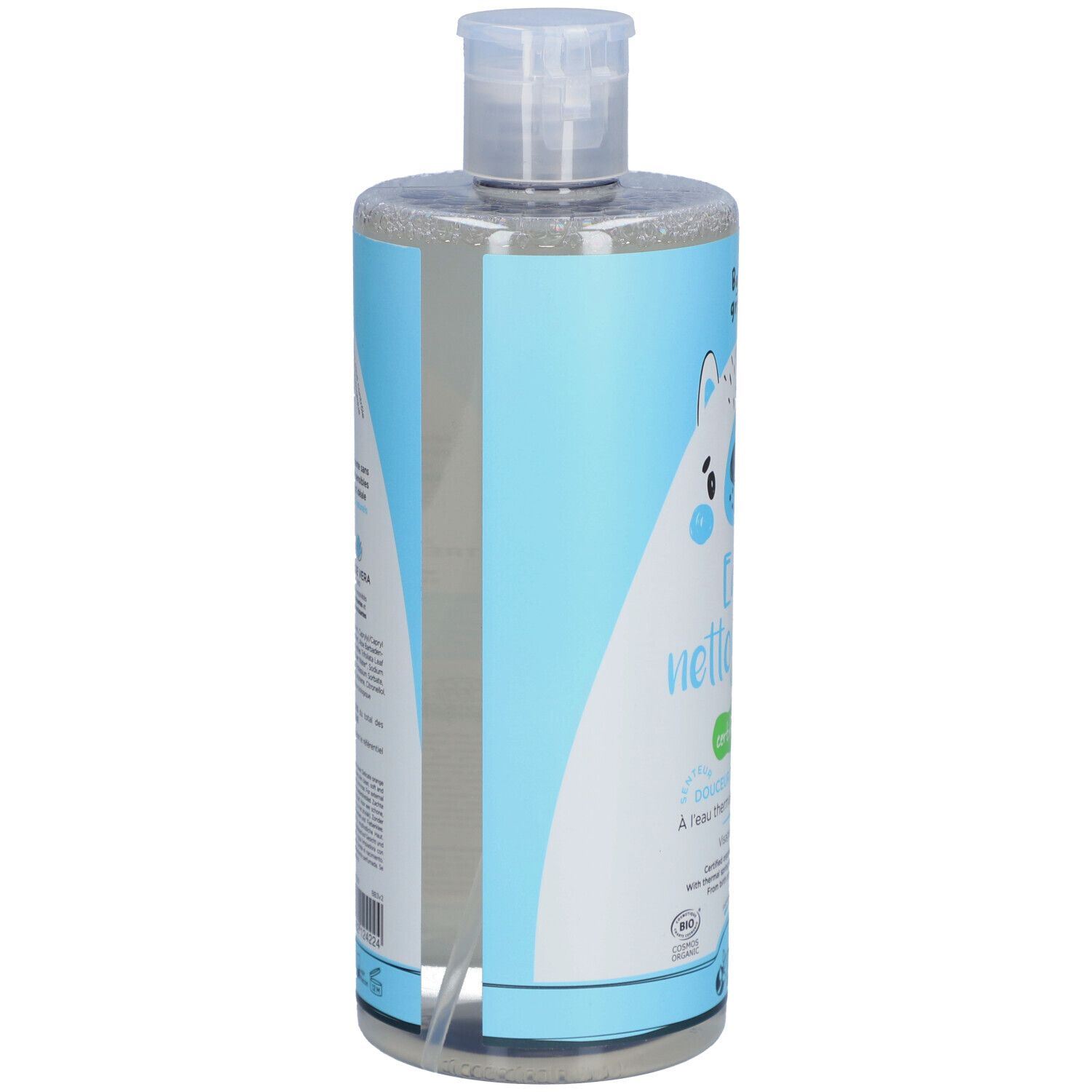 Bouteille bleue, vue latérale. Texte: "Baby green Eau nettoyante". Certification bio. Liquide transparent visible.