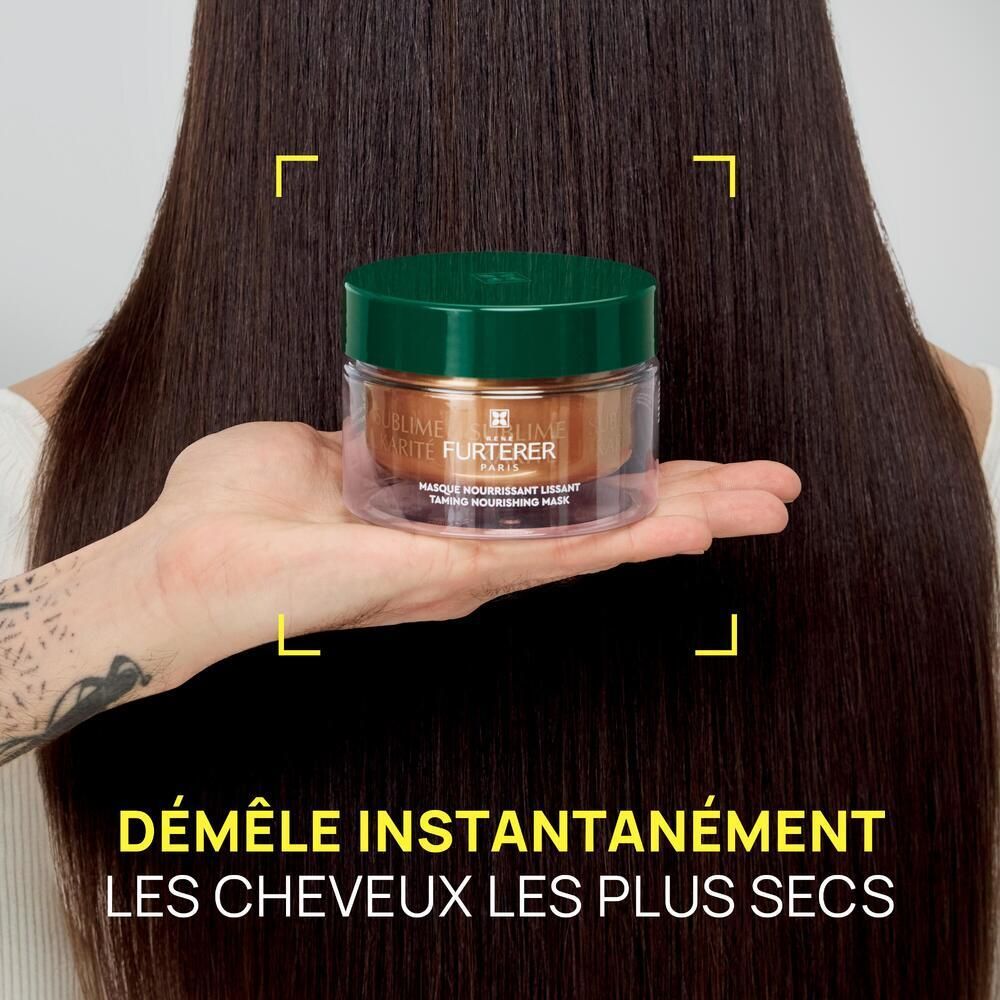 Femme aux cheveux longs et foncés. Texte: Démêle instantanément les cheveux les plus secs. Crème en arrière-plan.