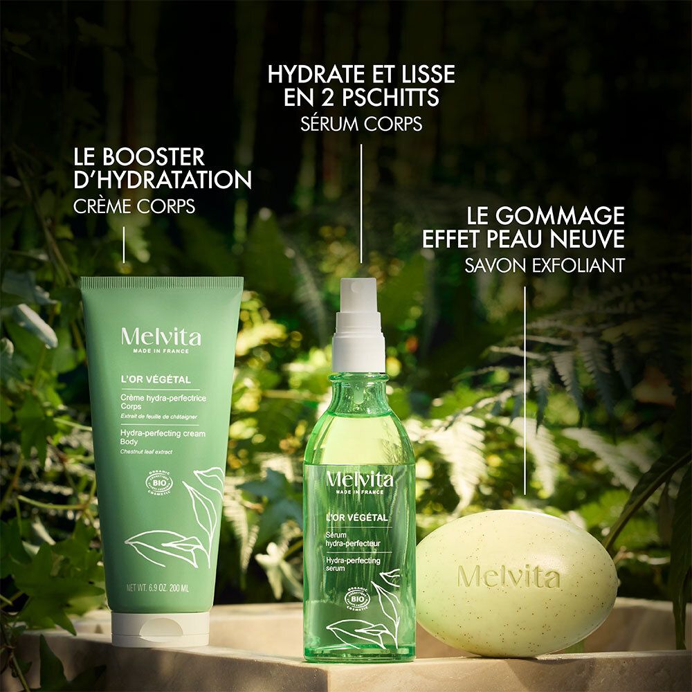 Drei Produkte: Creme, Serum, Seife. Text: Le booster d'hydratation, Hydrate et lisse en 2 pschitts, Le gommage effet peau neuve.