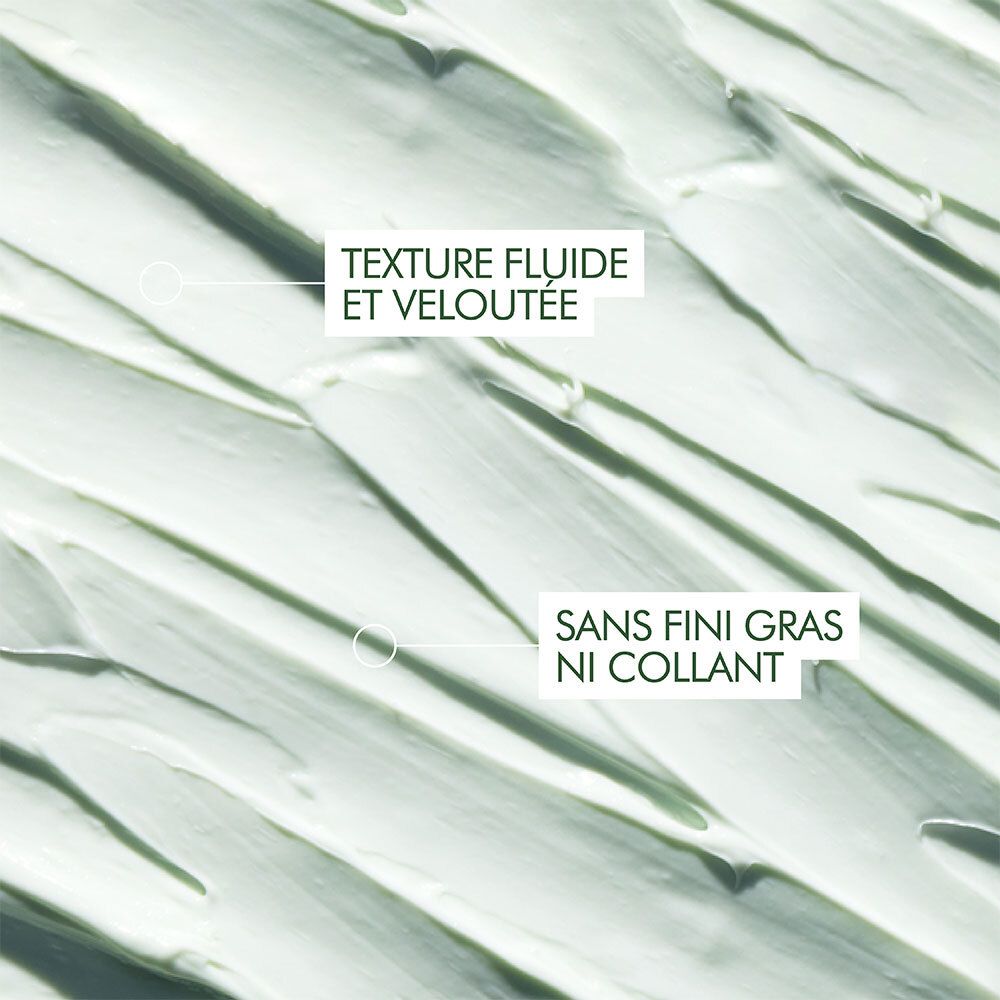 Creme auf hellem Hintergrund. Text: Texture fluide et veloutée, Sans fini gras ni collant.