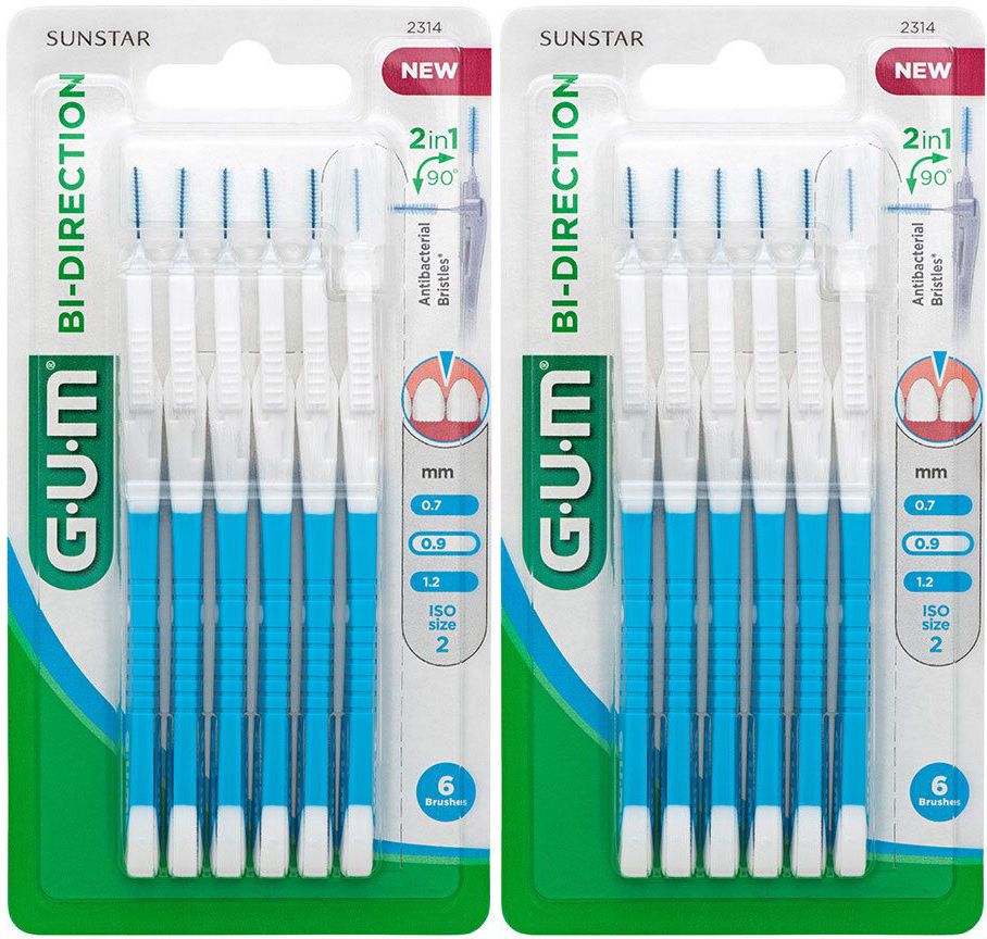 Zwei Packungen GUM Bi-Direction Interdentalbürsten. Jede Packung enthält 6 Bürsten mit blauen Griffen und weißen Borsten. Größe 0,9 mm.