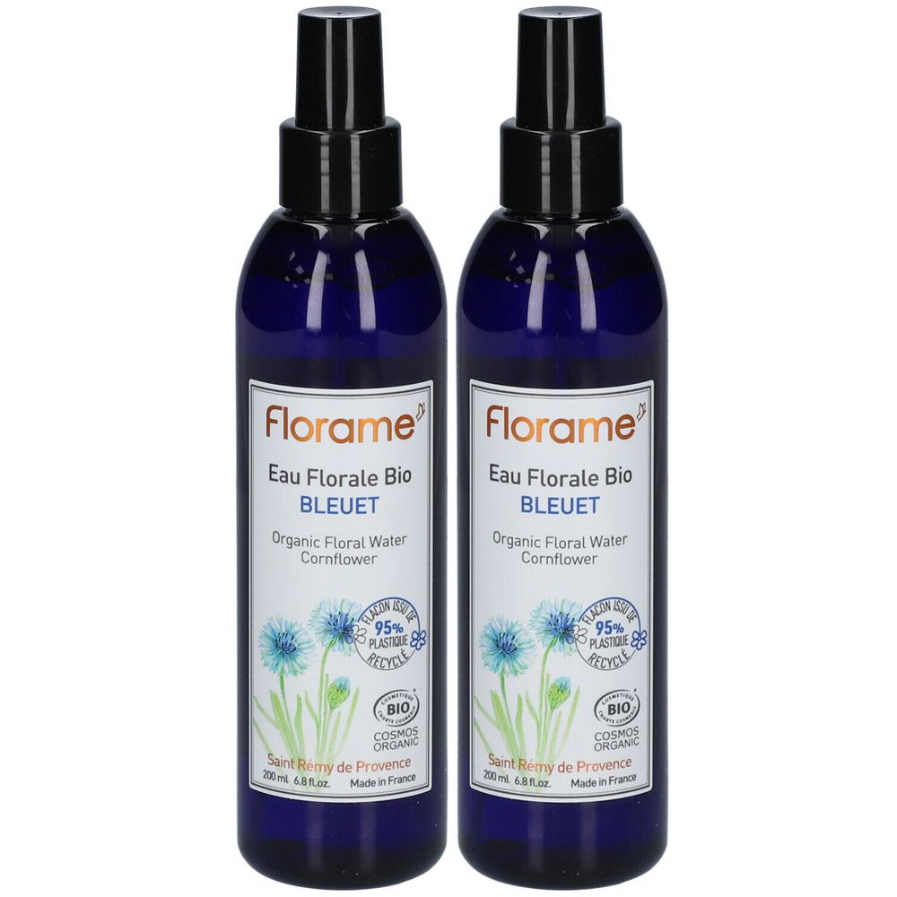 Zwei blaue Sprühflaschen mit schwarzem Sprühkopf. Auf den Etiketten steht "Florame Eau Florale Bio BLEUET".