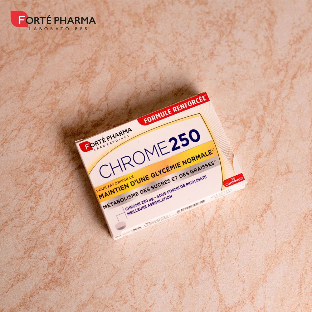 Boîte de FORTE PHARMA Chrome 250 sur une surface. Texte : « Maintien d'une glycémie normale ».