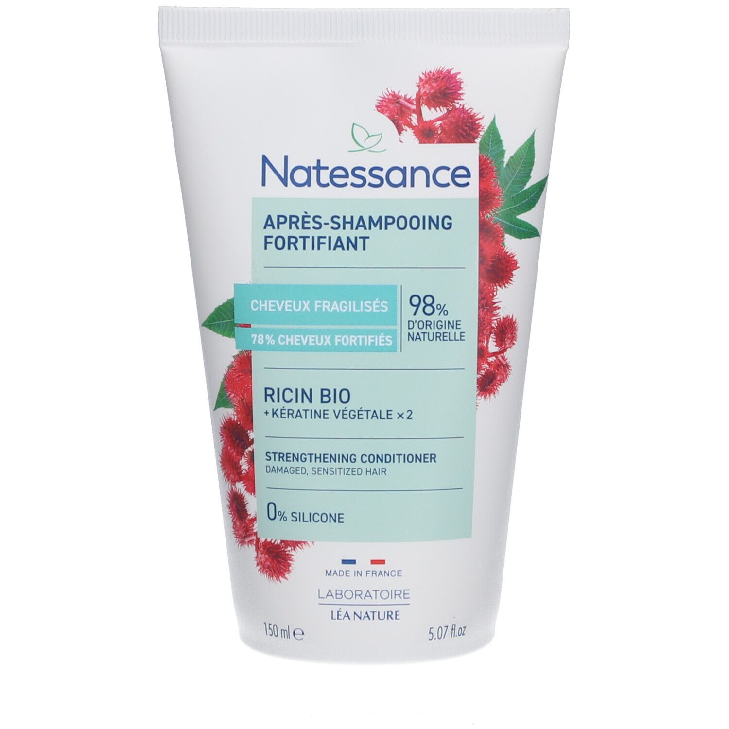 Tube blanc avec illustration de fleurs rouges. Texte: NATESSANCE, Après-shampooing fortifiant, Ricin Bio, Kératine végétale x2.
