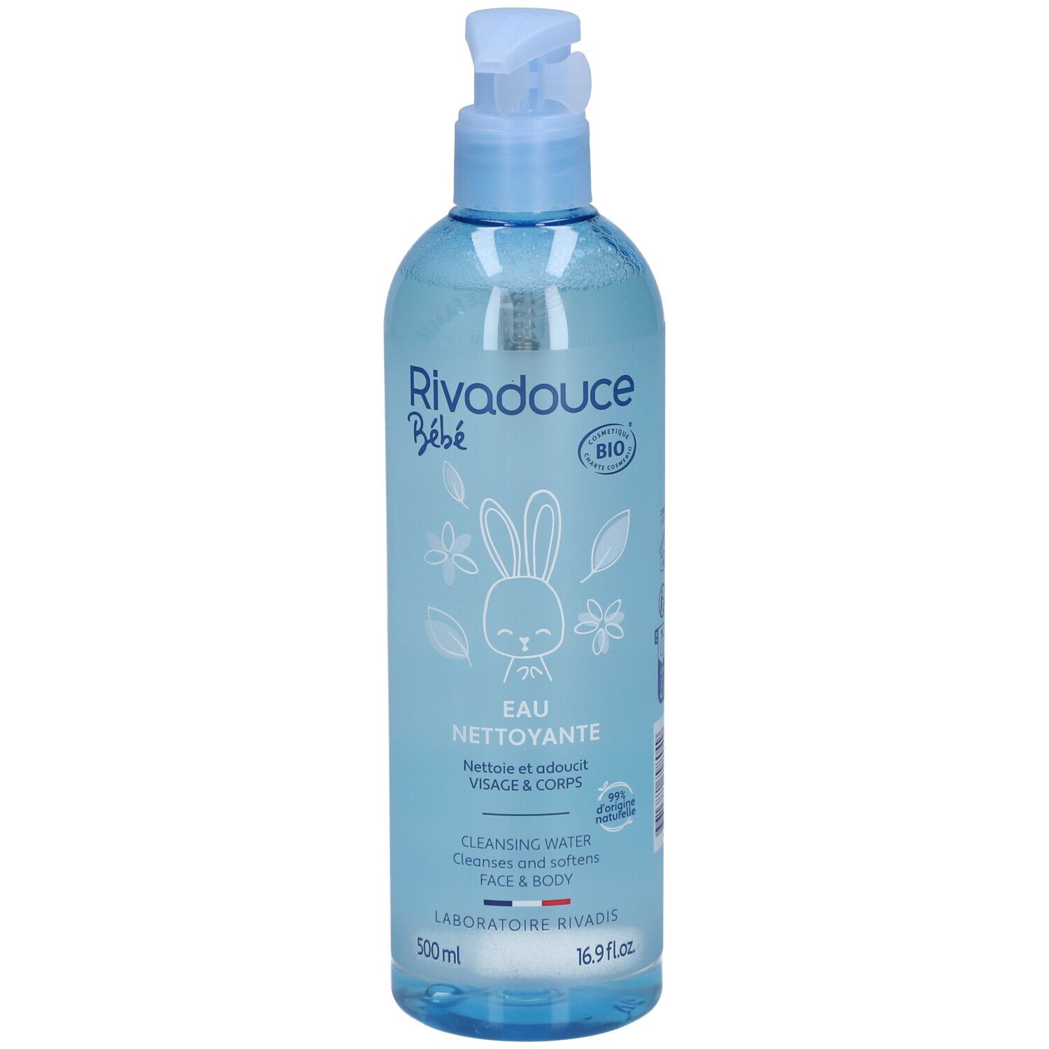 Flacon bleu clair avec pompe. Inscription: Rivadouce Bébé, Eau Nettoyante. Avec label bio et illustration de lapin.