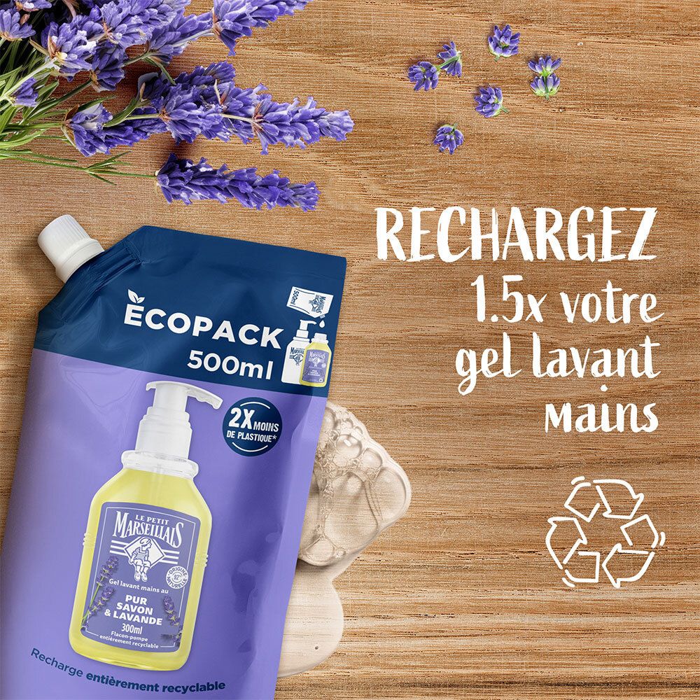 Recharge de gel lavant mains à la lavande. Sachet violet avec bec verseur. Texte: RECHARGEZ 1.5x votre gel lavant mains.
