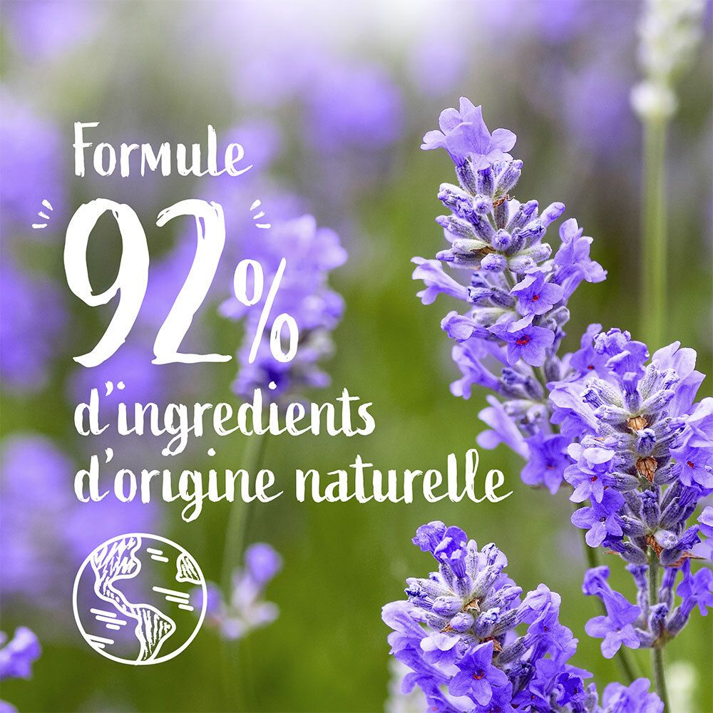 Fleurs de lavande. Texte: Formule 92% d'ingrédients d'origine naturelle.