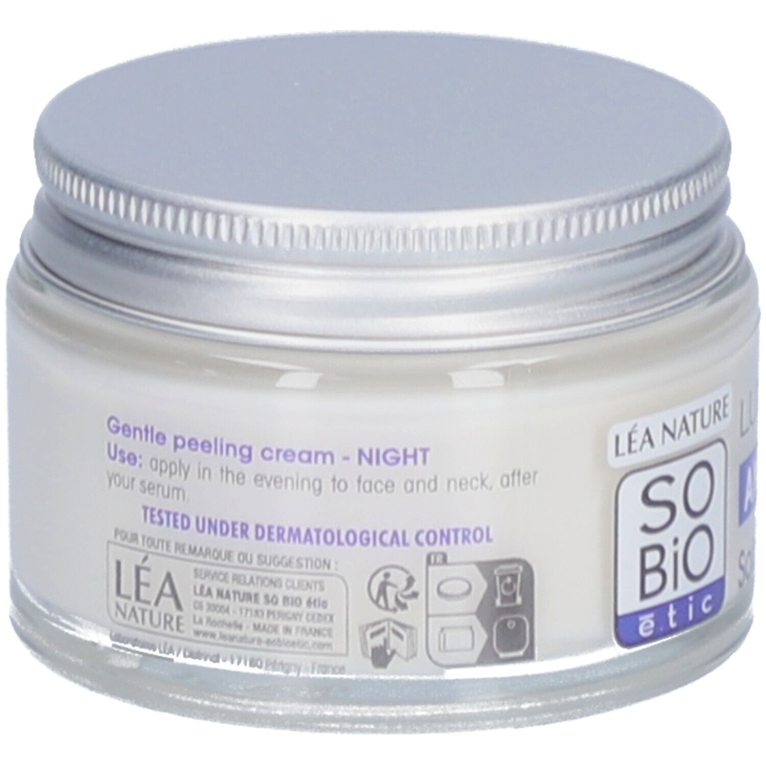 Crème en pot avec couvercle argenté. Inscription: SO BIO étic, Gentle peeling cream - NIGHT. Testé sous contrôle dermatologique.