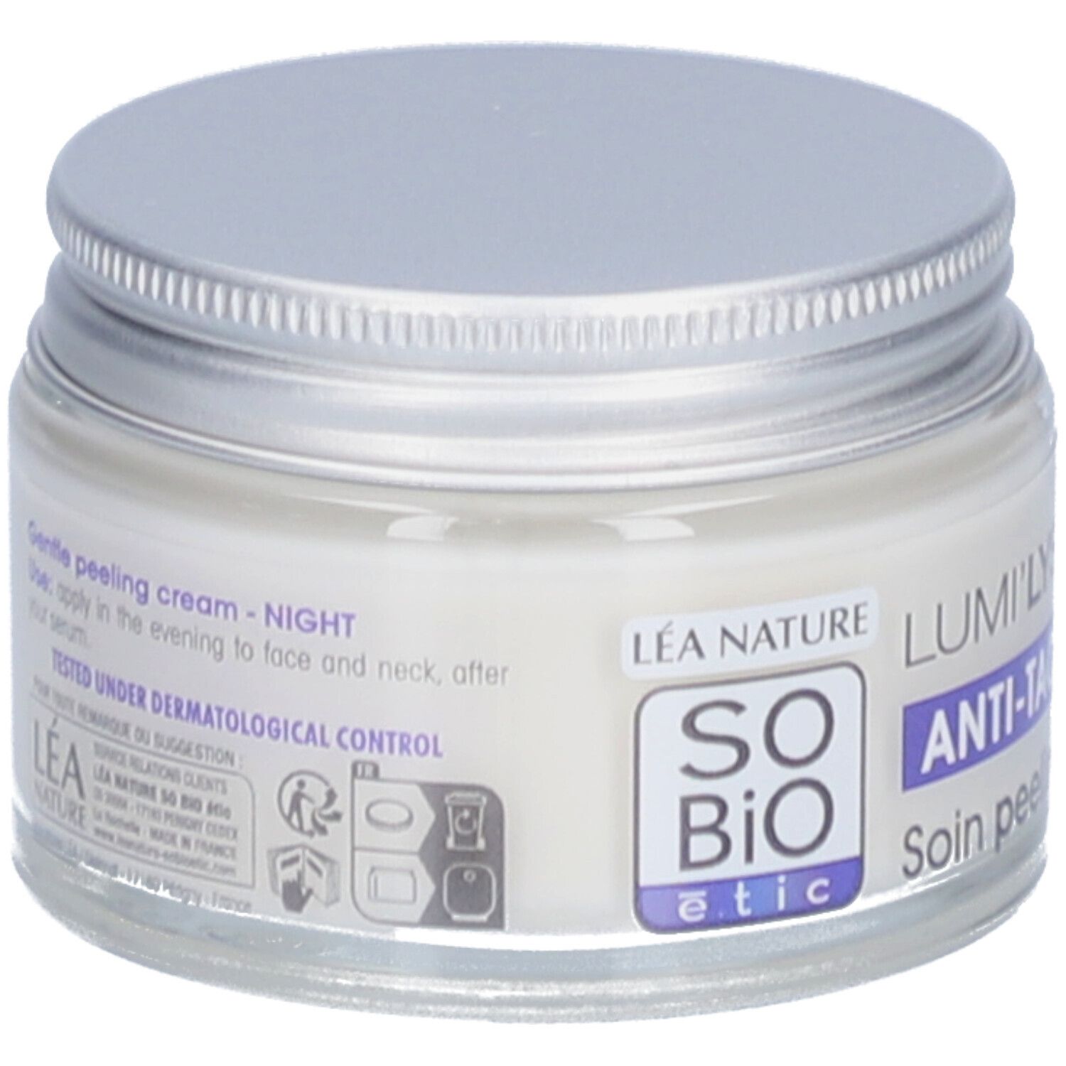 Crème en pot avec couvercle argenté. Inscription: SO BIO étic, Lumi'Lys Anti-Taches Expert Nuit. Testé sous contrôle dermatologique.