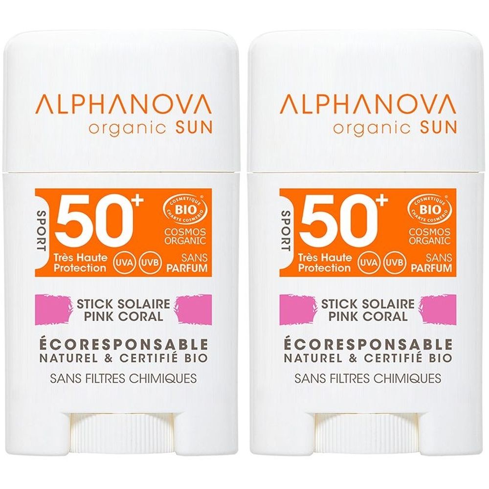 Twee witte zonnesticks. Oranje opschrift ALPHANOVA, SPF 50+ en roze STICK SOLAIRE PINK CORAL. Bio-gecertificeerd, zonder chemische filters.