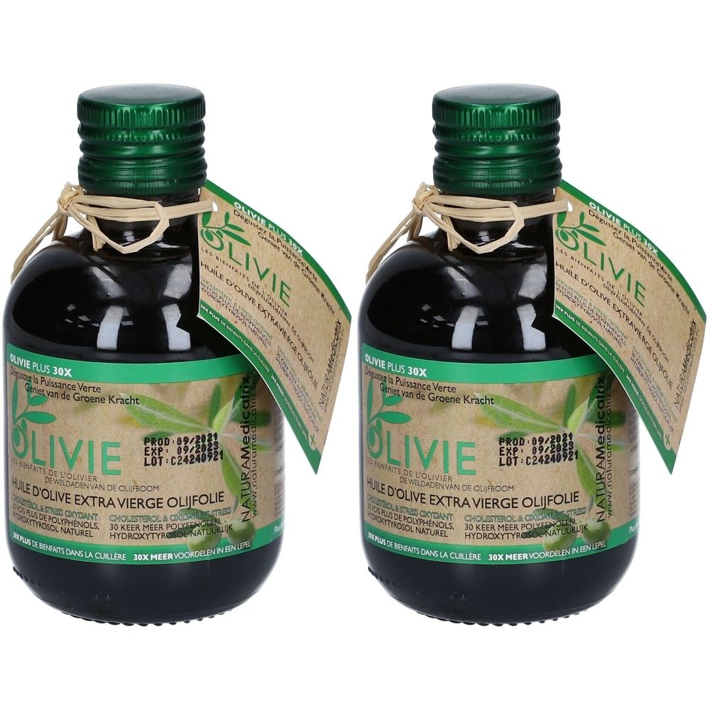 Deux bouteilles d'huile d'olive avec bouchons verts et étiquettes. Inscription : Olivie Plus 30X, Huile d'olive extra vierge.