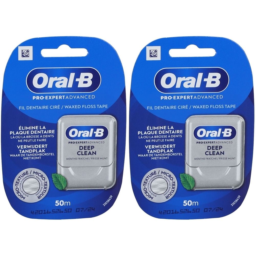 Deux paquets de fil dentaire. Emballage bleu, contenant blanc. Marque Oral-B, texte Deep Clean, 50m.