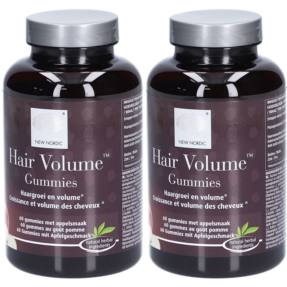 Deux flacons de "Hair Volume Gummies". Flacons brun foncé avec couvercles argentés. Texte : "New Nordic", "Haargroei en volume".