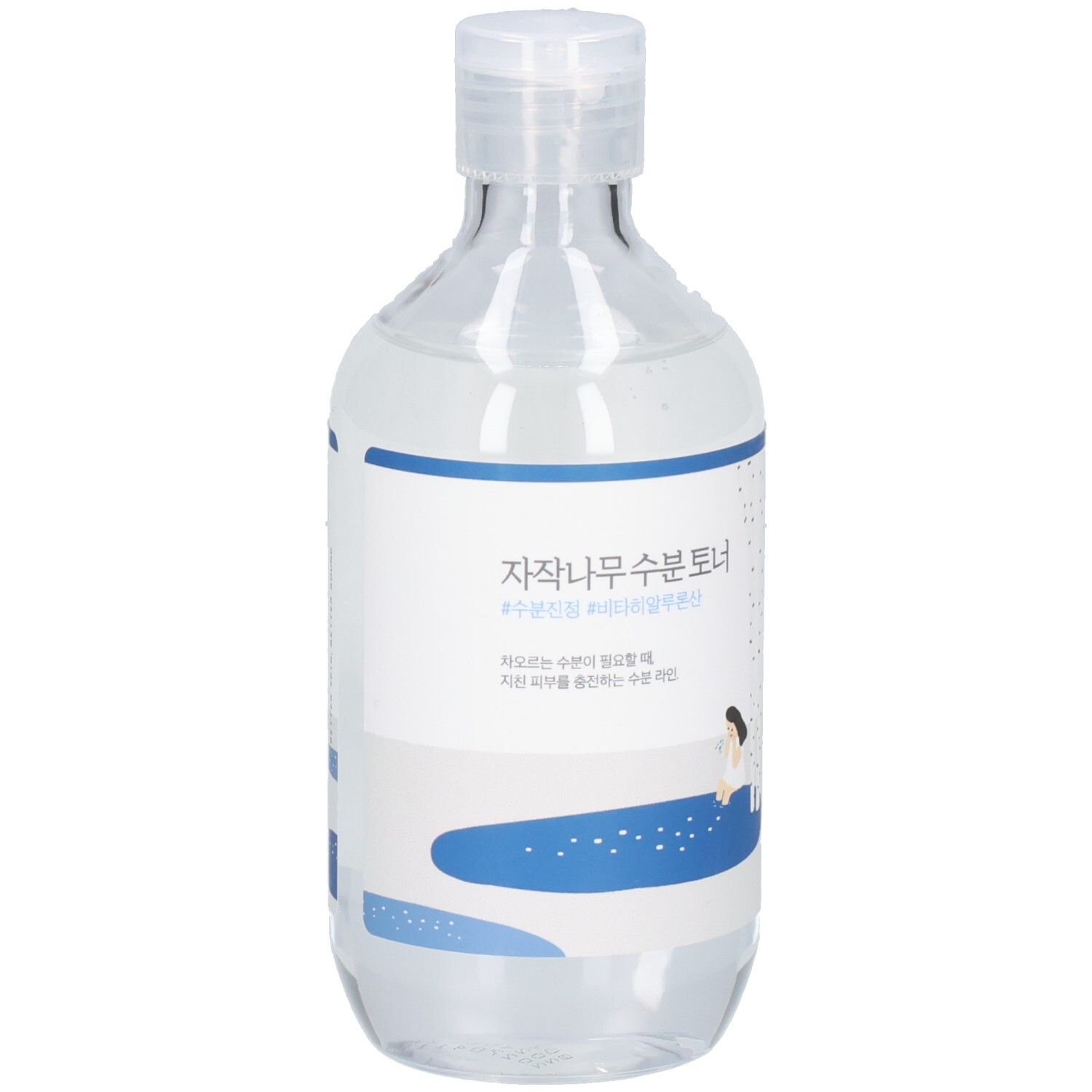 Transparente Flasche mit blau-weißem Etikett. Koreanische Schriftzeichen. Deckel oben.