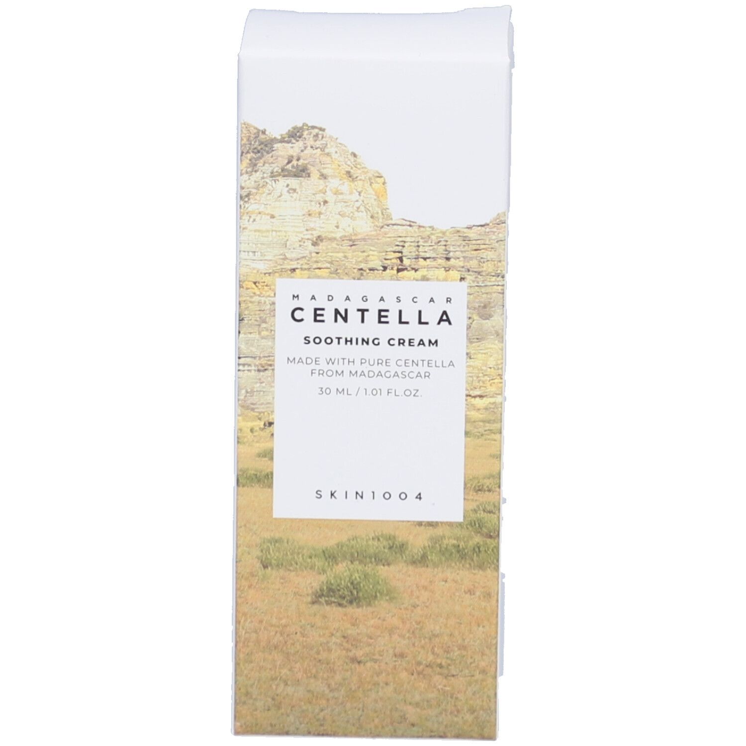 Weiße Produktverpackung mit Landschaftsdarstellung. Text: CENTELLA SOOTHING CREAM, SKIN1004.
